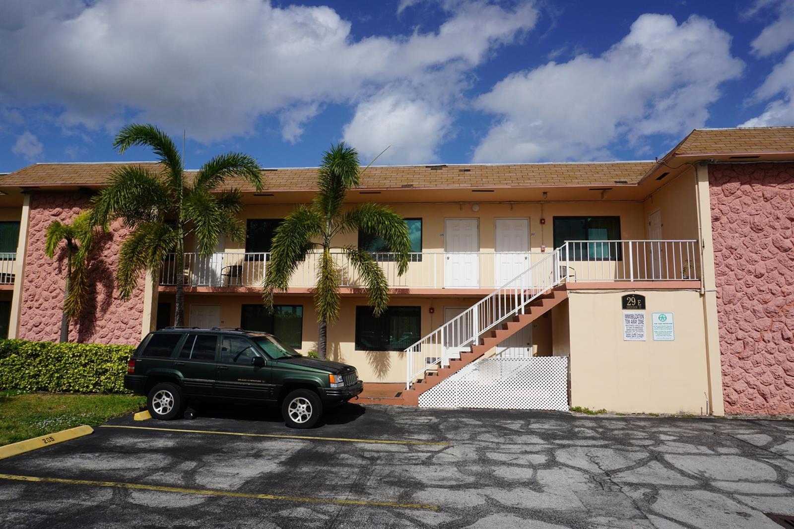 29 E SHERIDAN Street # 107, Dania Beach FL 33004