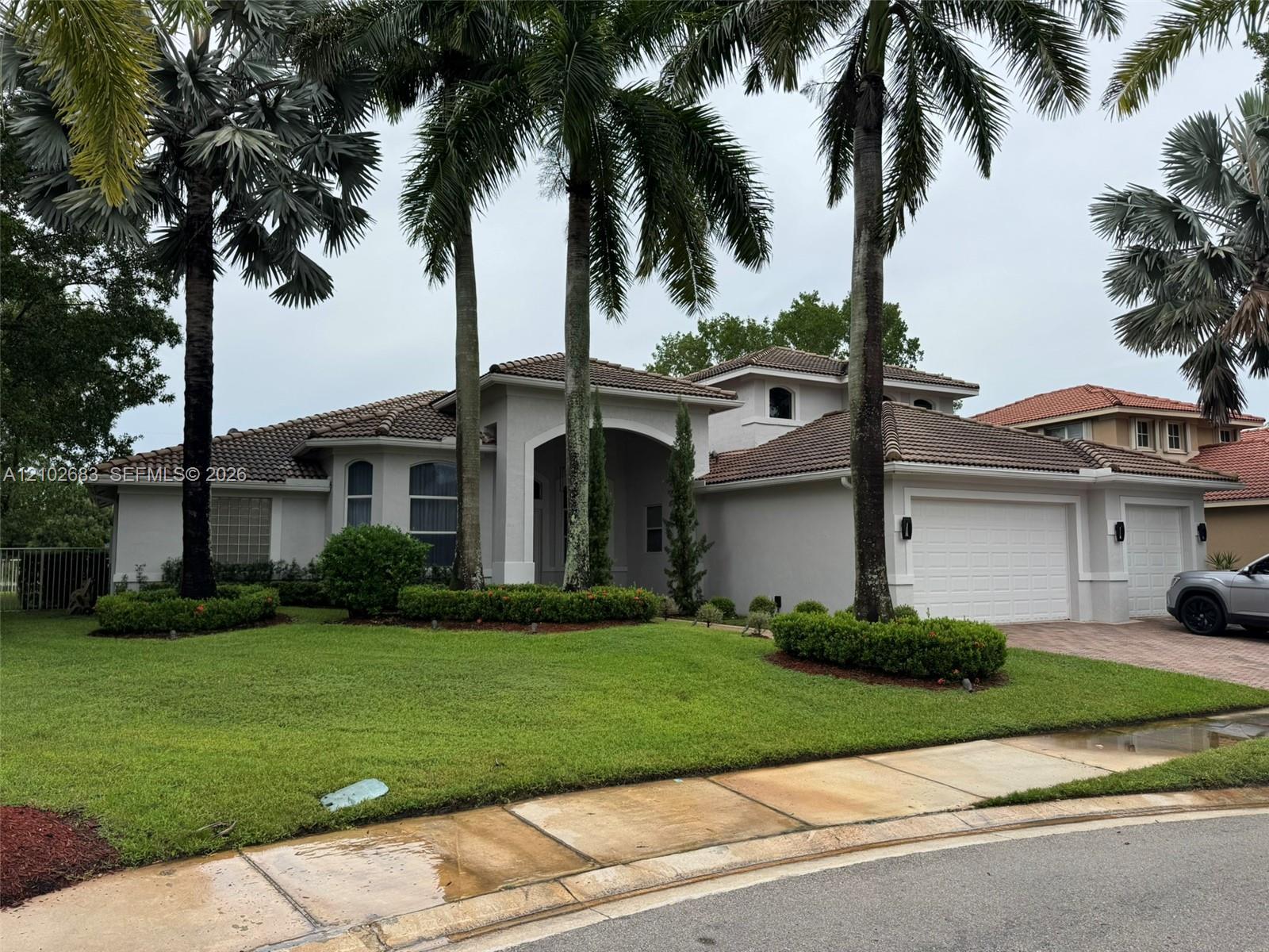 1360 Victoria Isle Dr, Weston FL 33327 photo 4