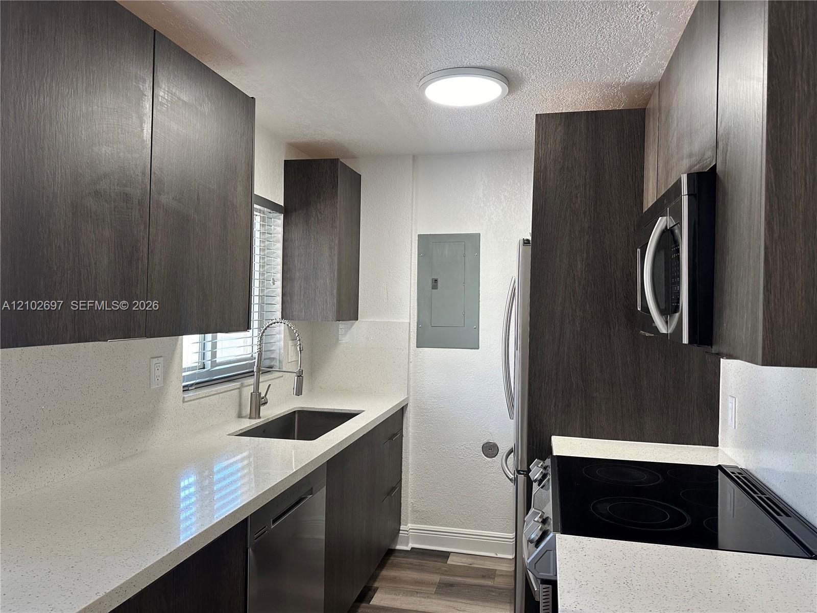 913 NE 17th St # 2, Fort Lauderdale FL 33305 photo 4