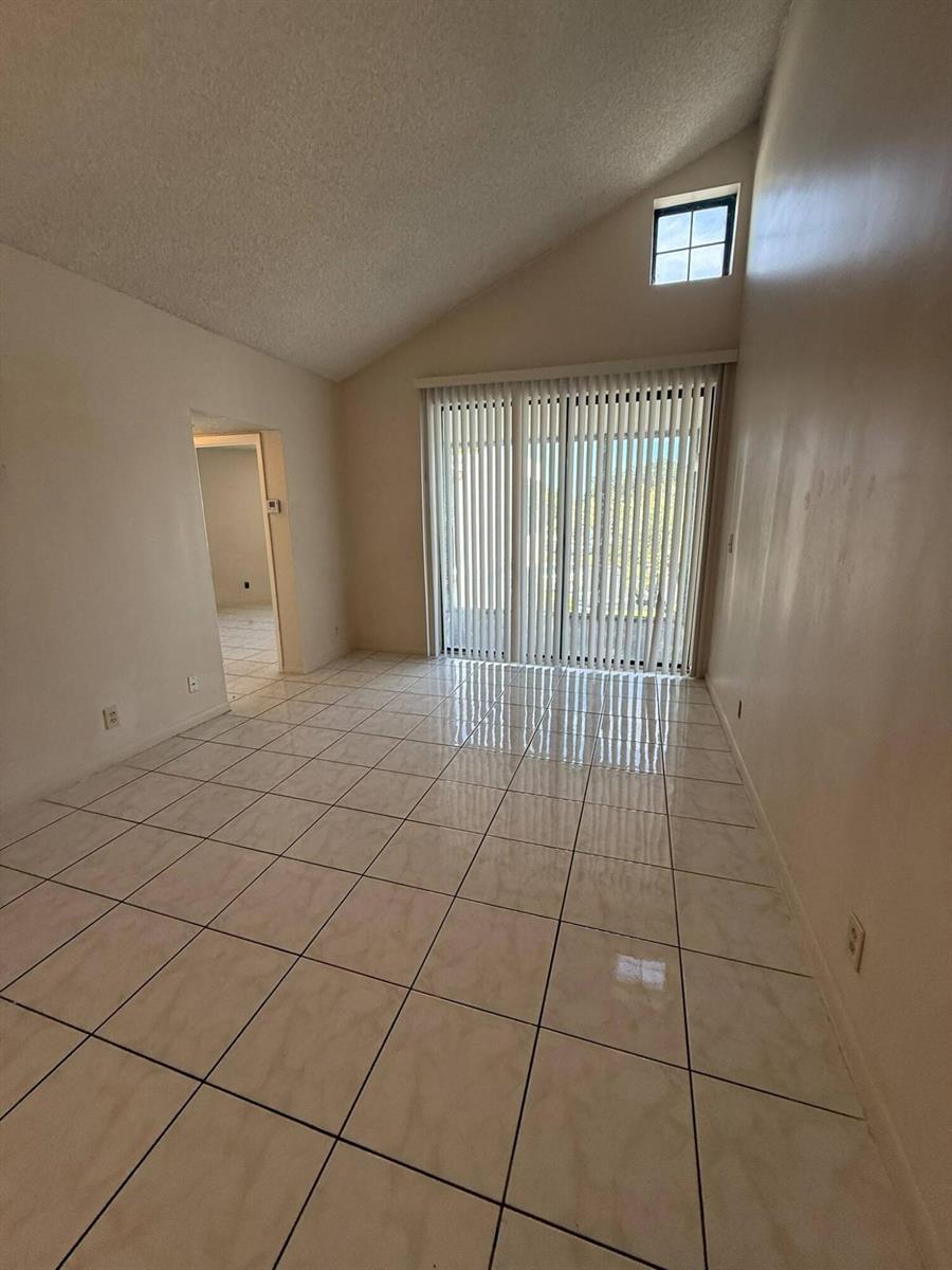 216 LAKE POINTE Drive # 222, Oakland Park FL 33309 photo 5