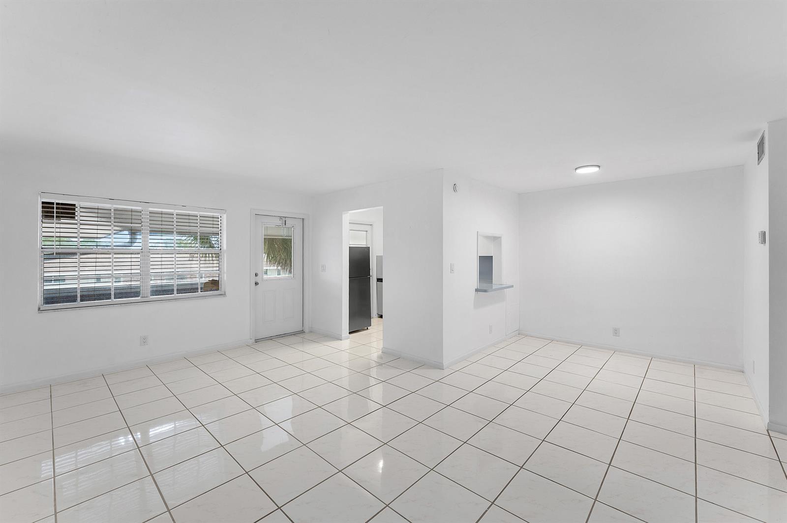 2050 NE 39TH Street # E307, Lighthouse Point FL 33064 photo 5