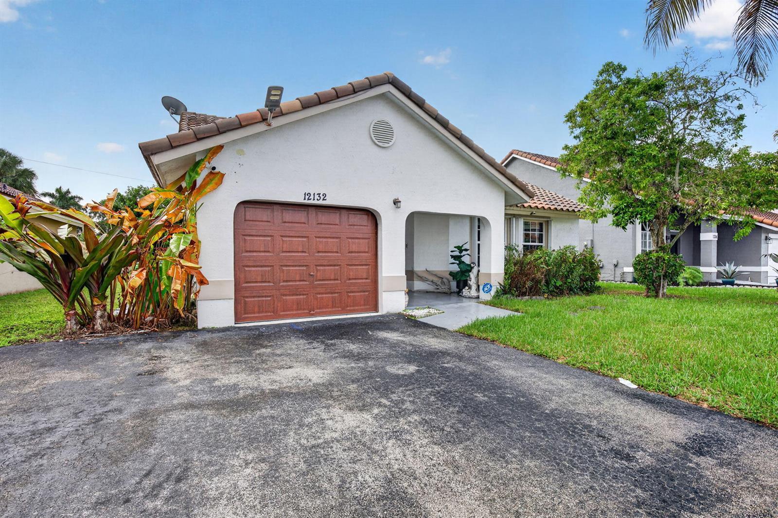 12132 NW 34TH Street, Sunrise FL 33323 photo 4