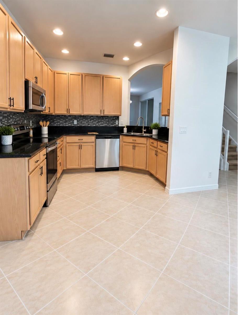 4991 Bonsai Circle Apt 107, West Palm Beach FL 33418 photo 3