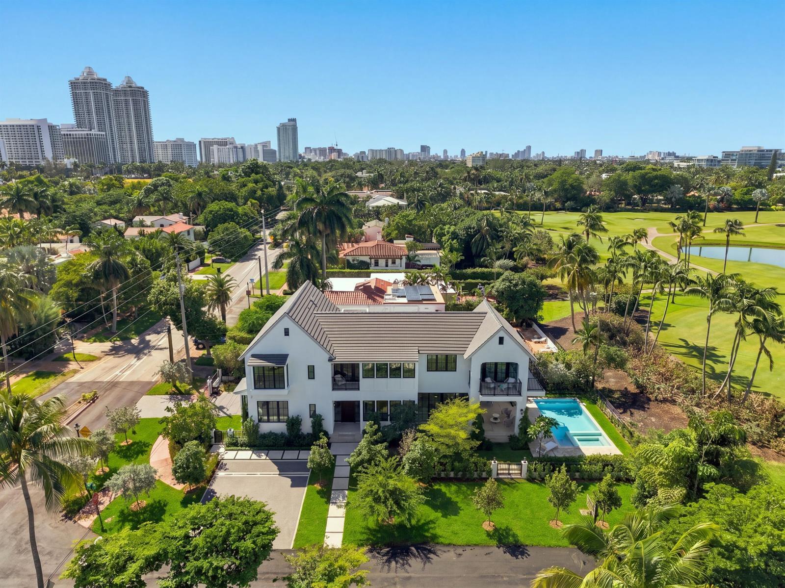 5262 LA GORCE Drive, Miami Beach FL 33140 photo 2