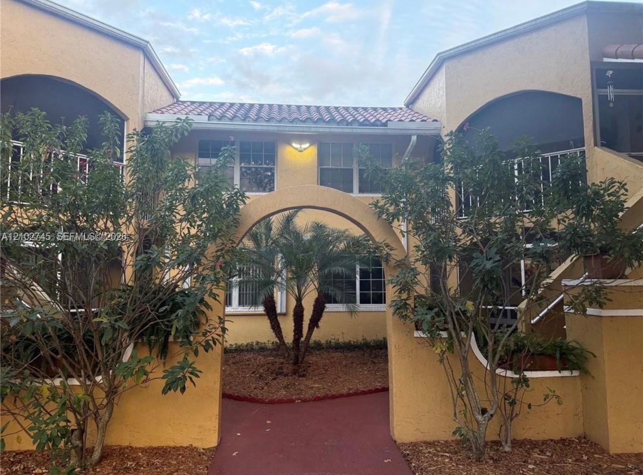 15605 SW 74th Cir Dr # 15, Miami FL 33193 photo 2