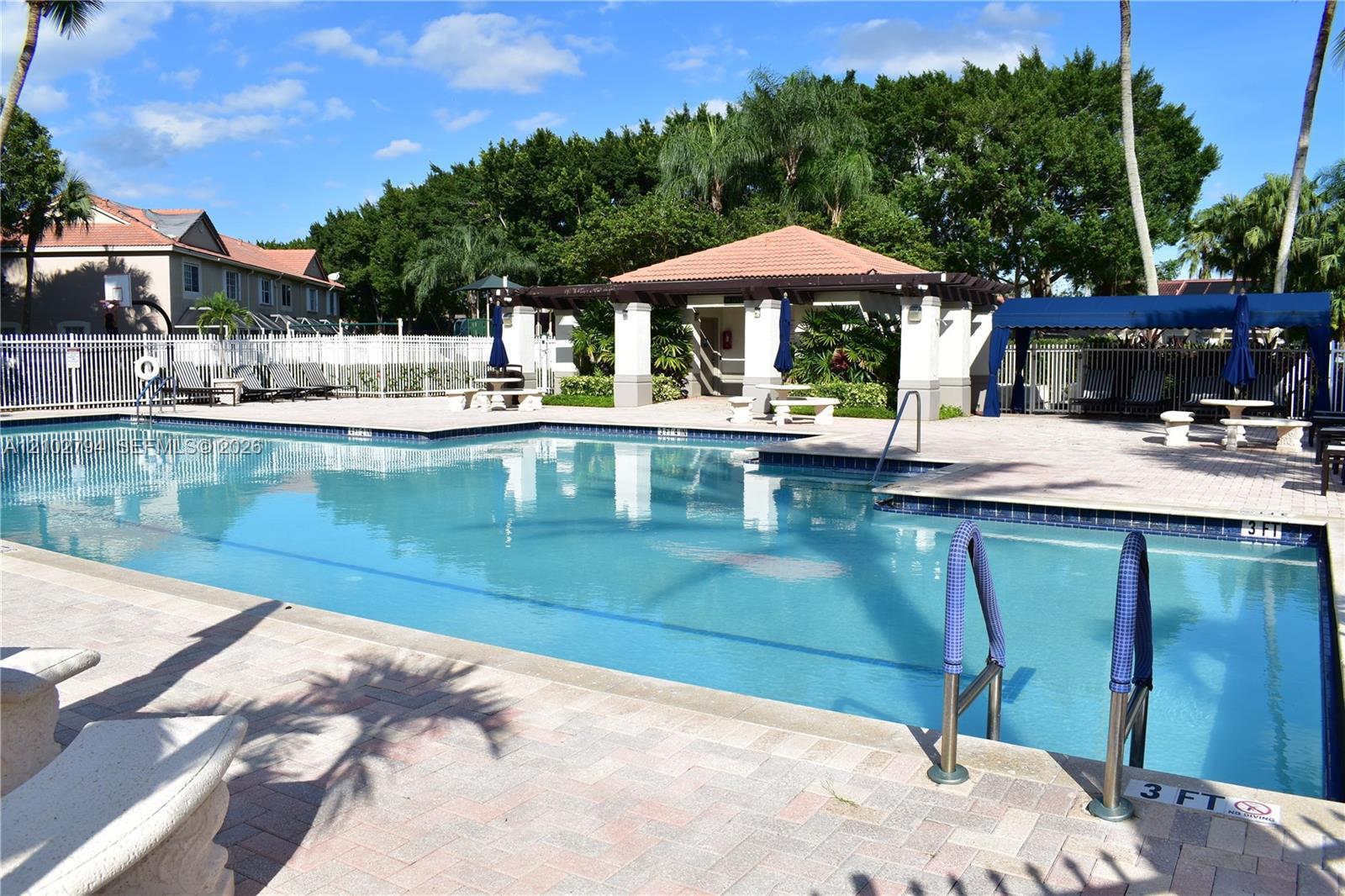 952 Sevilla Cir, Weston FL 33326 photo 5