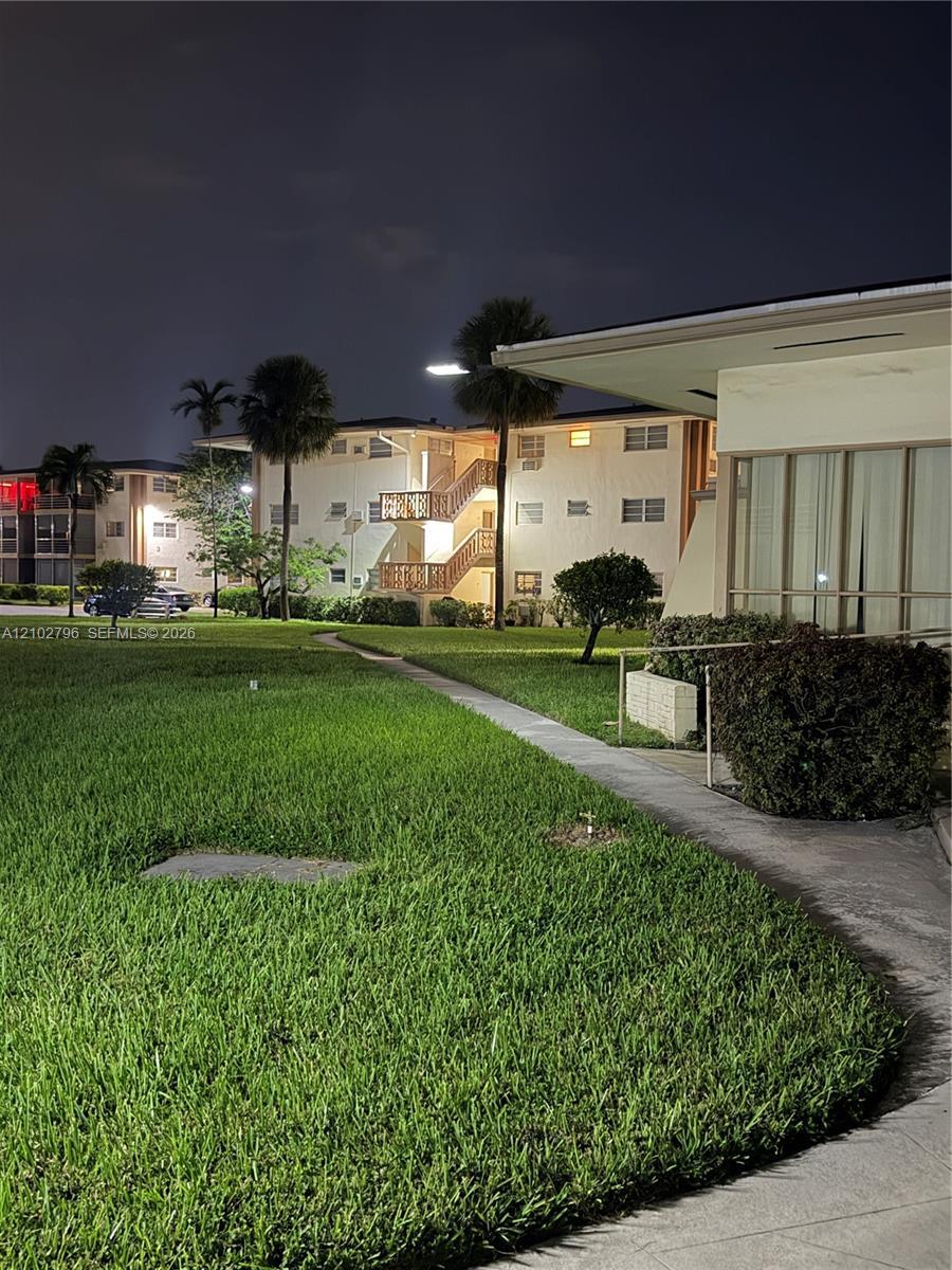 17050 NE 14th Ave # 209, Miami FL 33162 photo 2