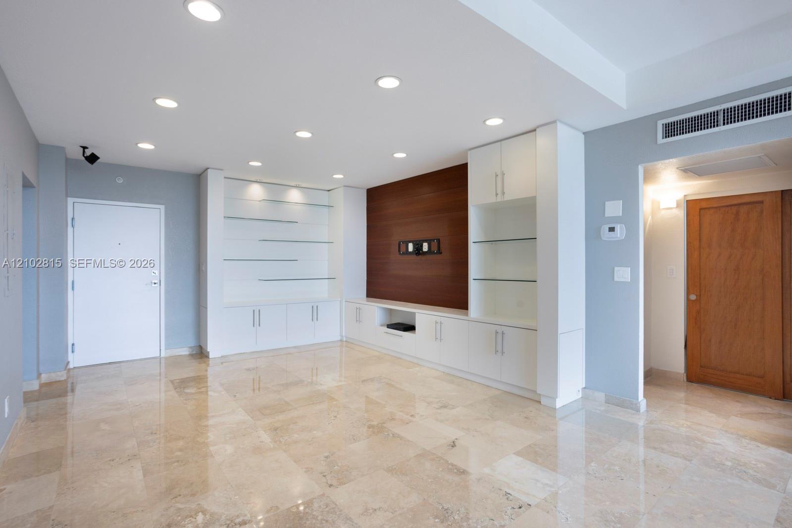 90 Edgewater Dr, Coral Gables FL 33133 photo 2