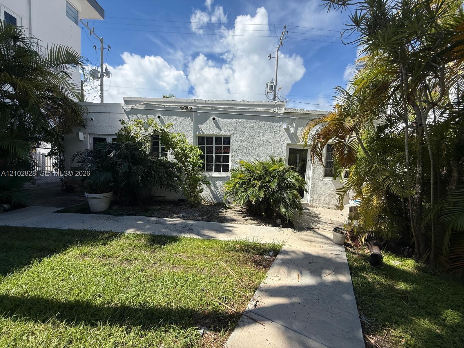 912 Euclid Ave # 4, Miami Beach FL 33139 photo 2