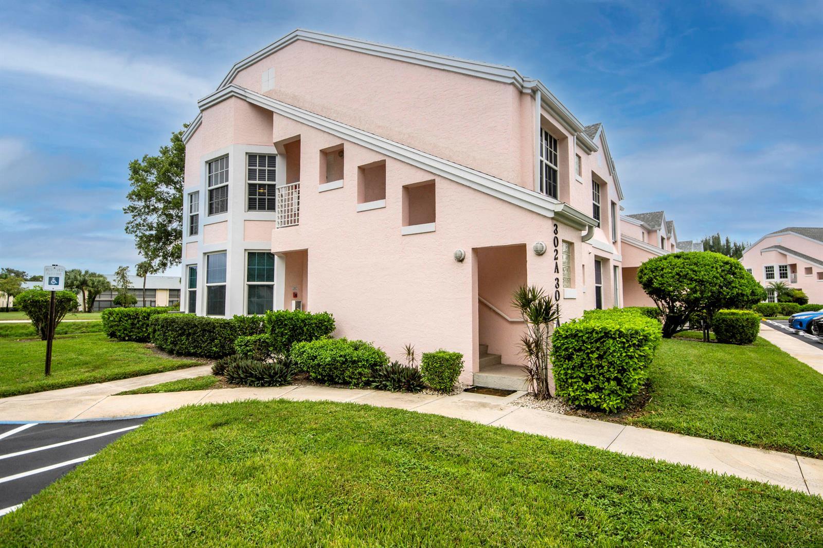 302 Muirfield Court # 302A, Jupiter FL 33458 photo 4
