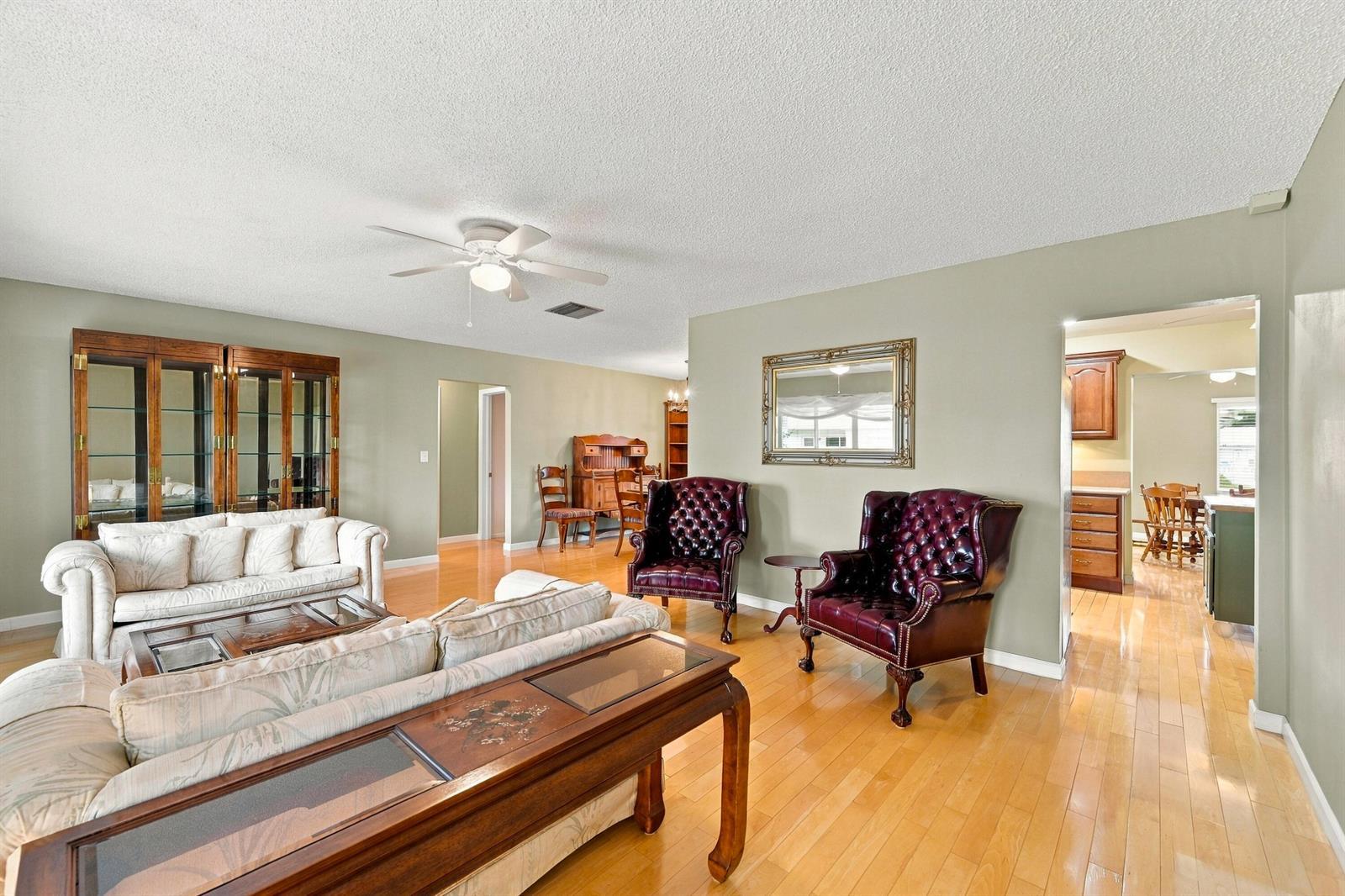6706 NW 71ST Court, Tamarac FL 33321 photo 3