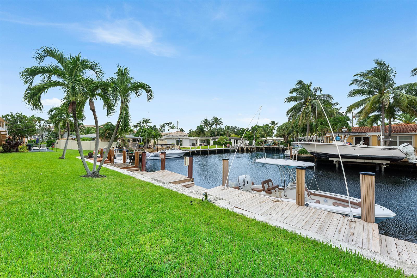 301 E MCNAB Road # 113, Pompano Beach FL 33060