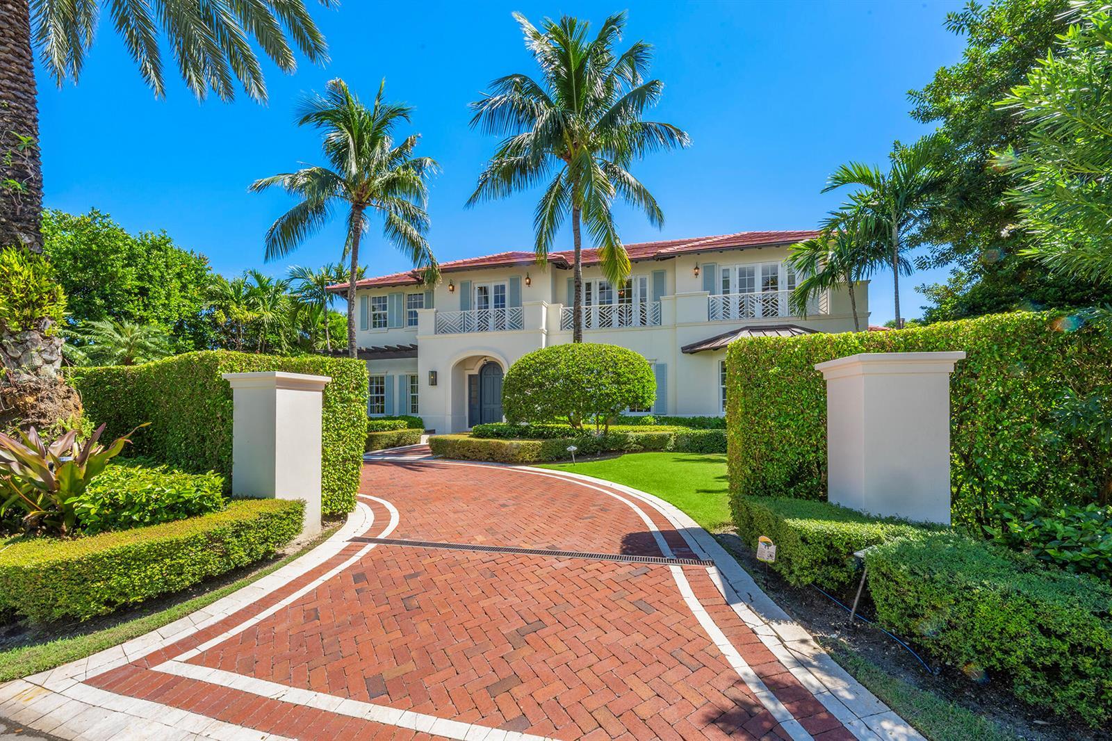 13 Via Vizcaya, Palm Beach FL 33480 photo 2