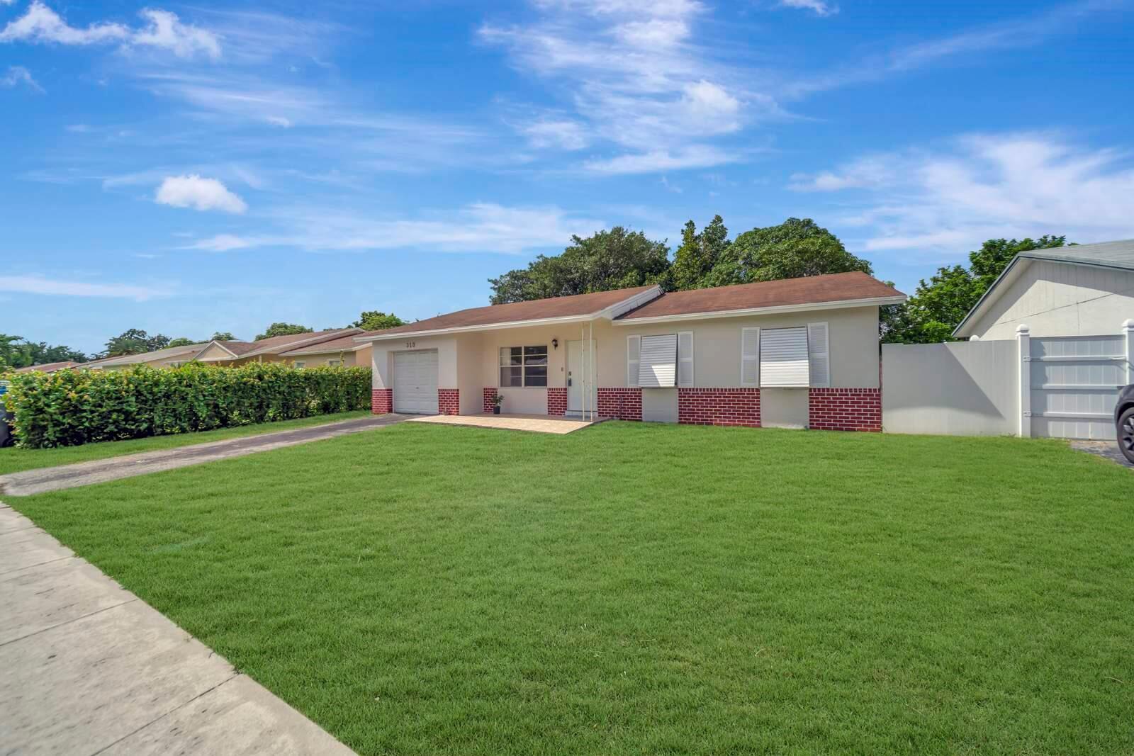 310 SW 78TH Terrace, North Lauderdale FL 33068 photo 4