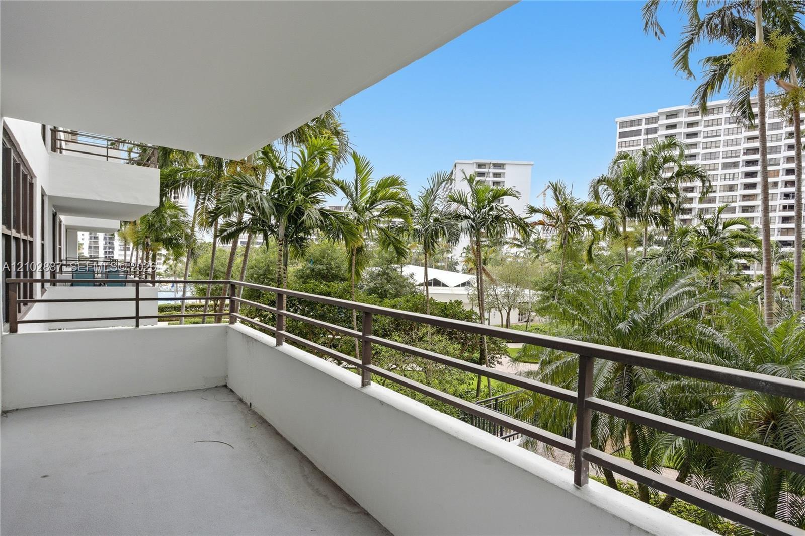 2500 Parkview Dr # 415, Hallandale Beach FL 33009 photo 5