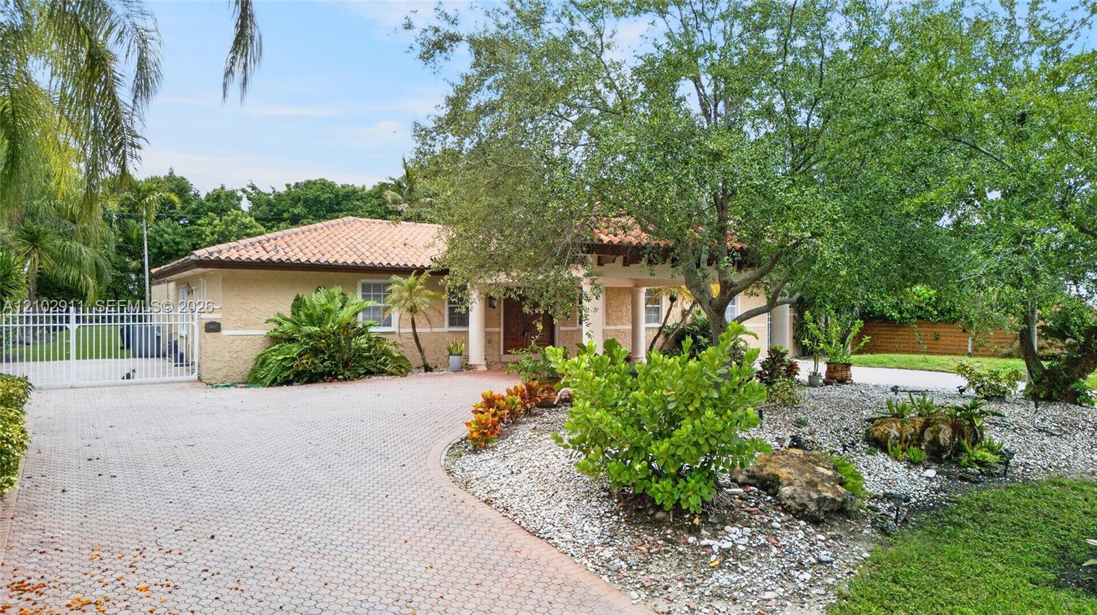 14640 Snapper Dr, Coral Gables FL 33158 photo 3