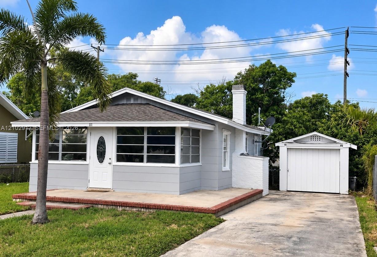 111 S B St, Lake Worth FL 33460