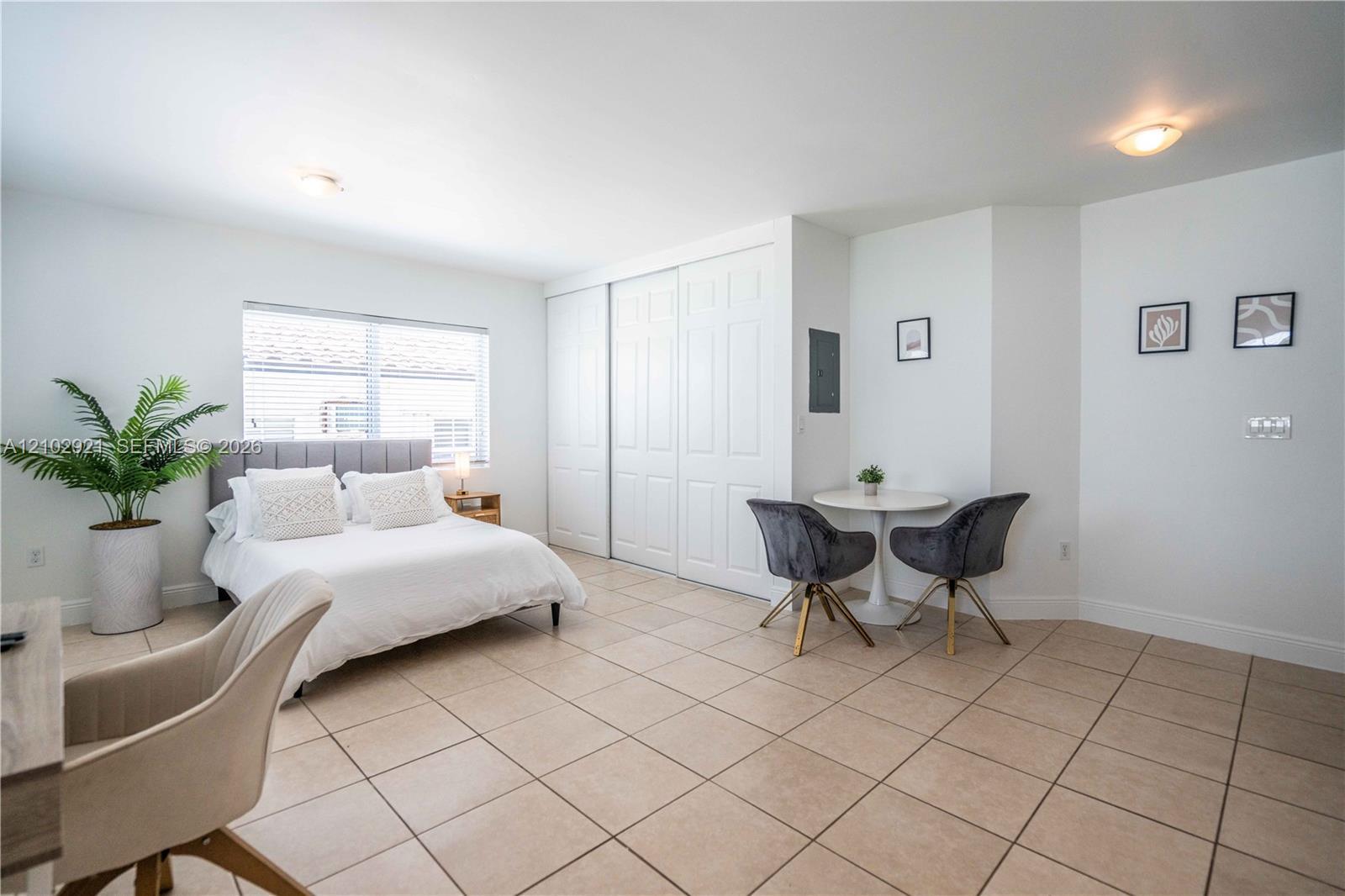 6971 Carlyle Ave # 204, Miami Beach FL 33141 photo 3
