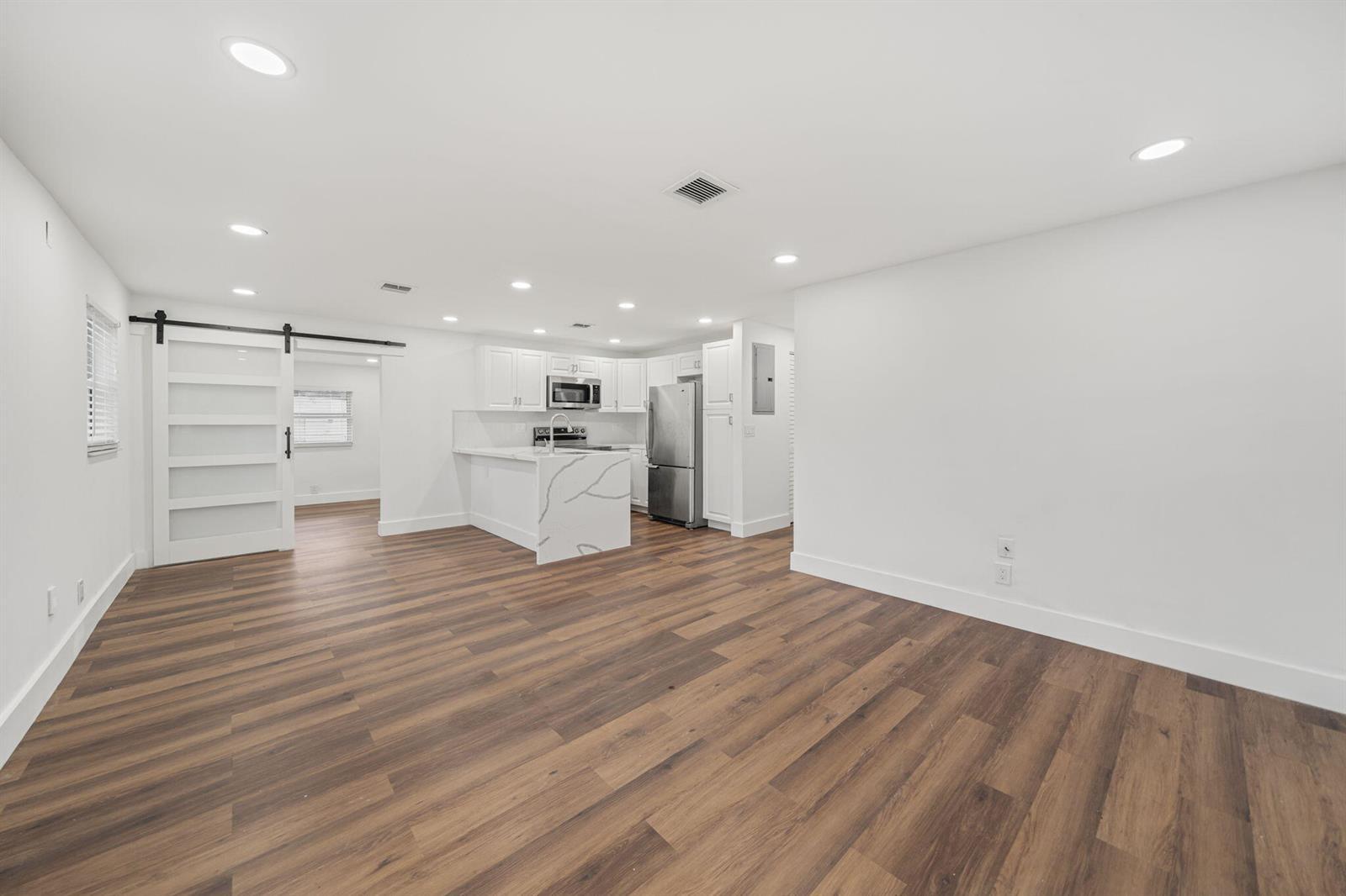 5295 HELENE Place, West Palm Beach FL 33407 photo 2
