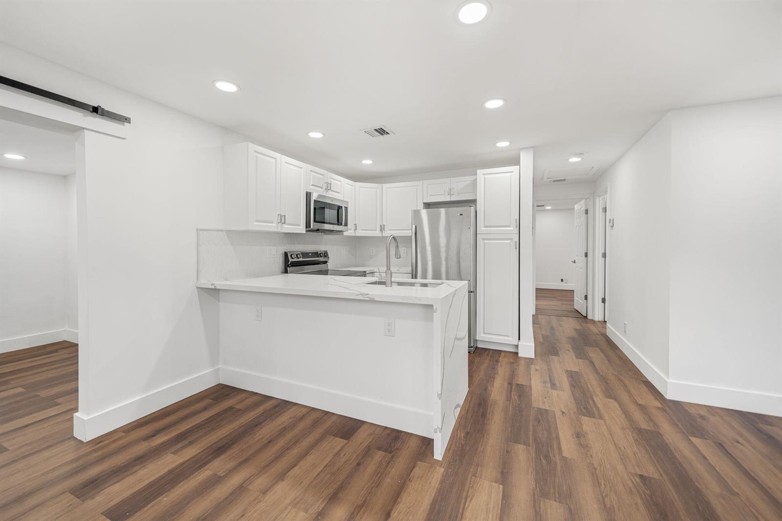 5295 HELENE Place, West Palm Beach FL 33407 photo 3