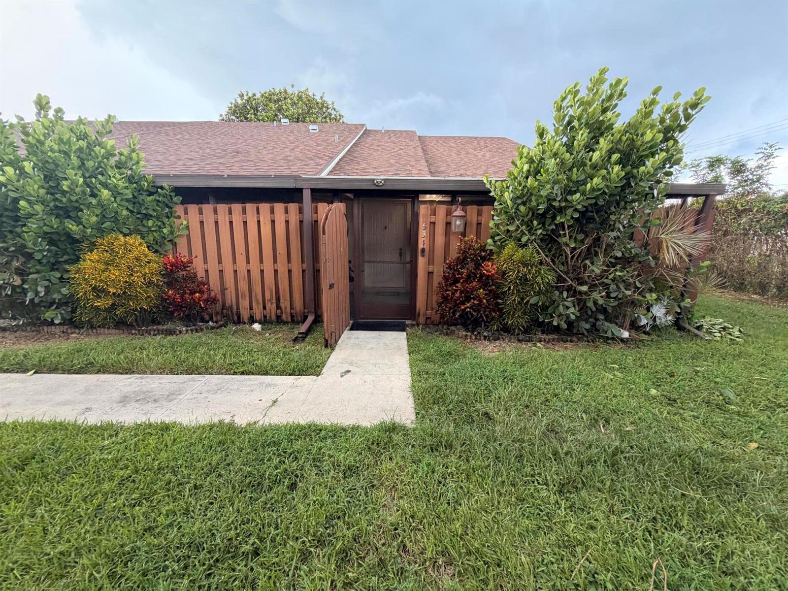 534 SPRINGDALE Circle # D, Palm Springs FL 33461