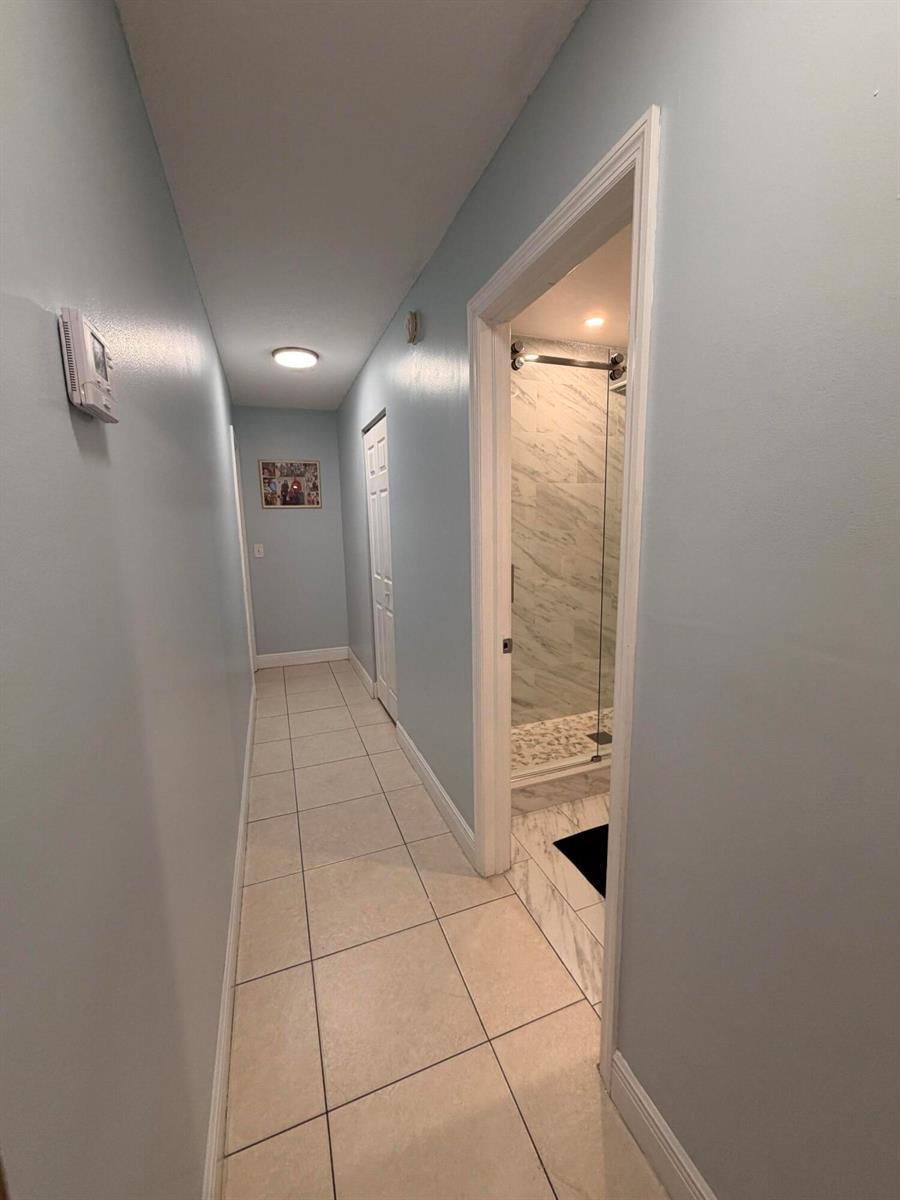 534 SPRINGDALE Circle # D, Palm Springs FL 33461 photo 4