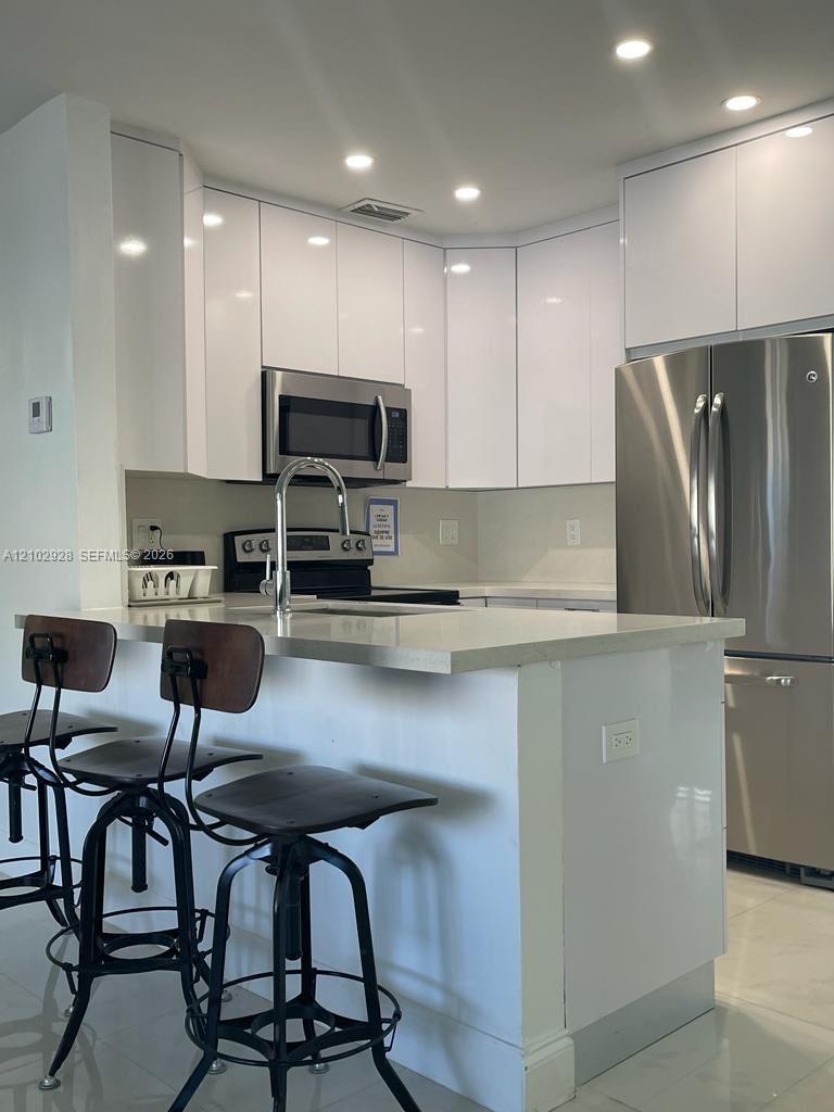 1030 NE 214th St, Miami FL 33179 photo 5