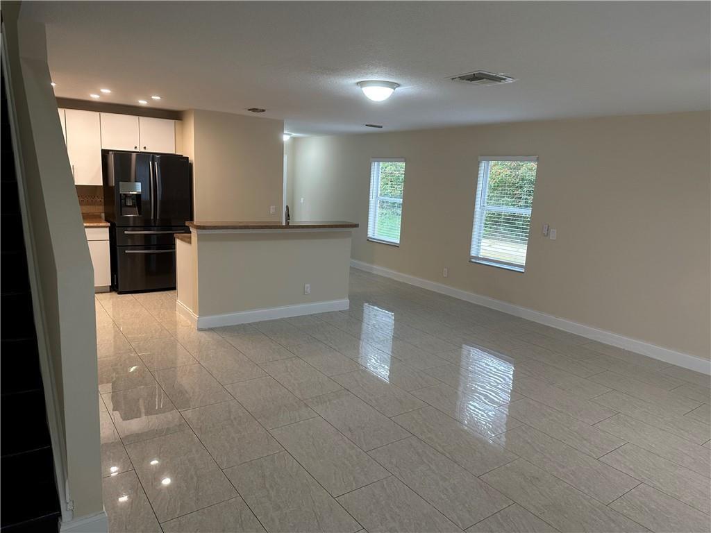 4400 CRYSTAL LAKE Drive, Deerfield Beach FL 33064 photo 3