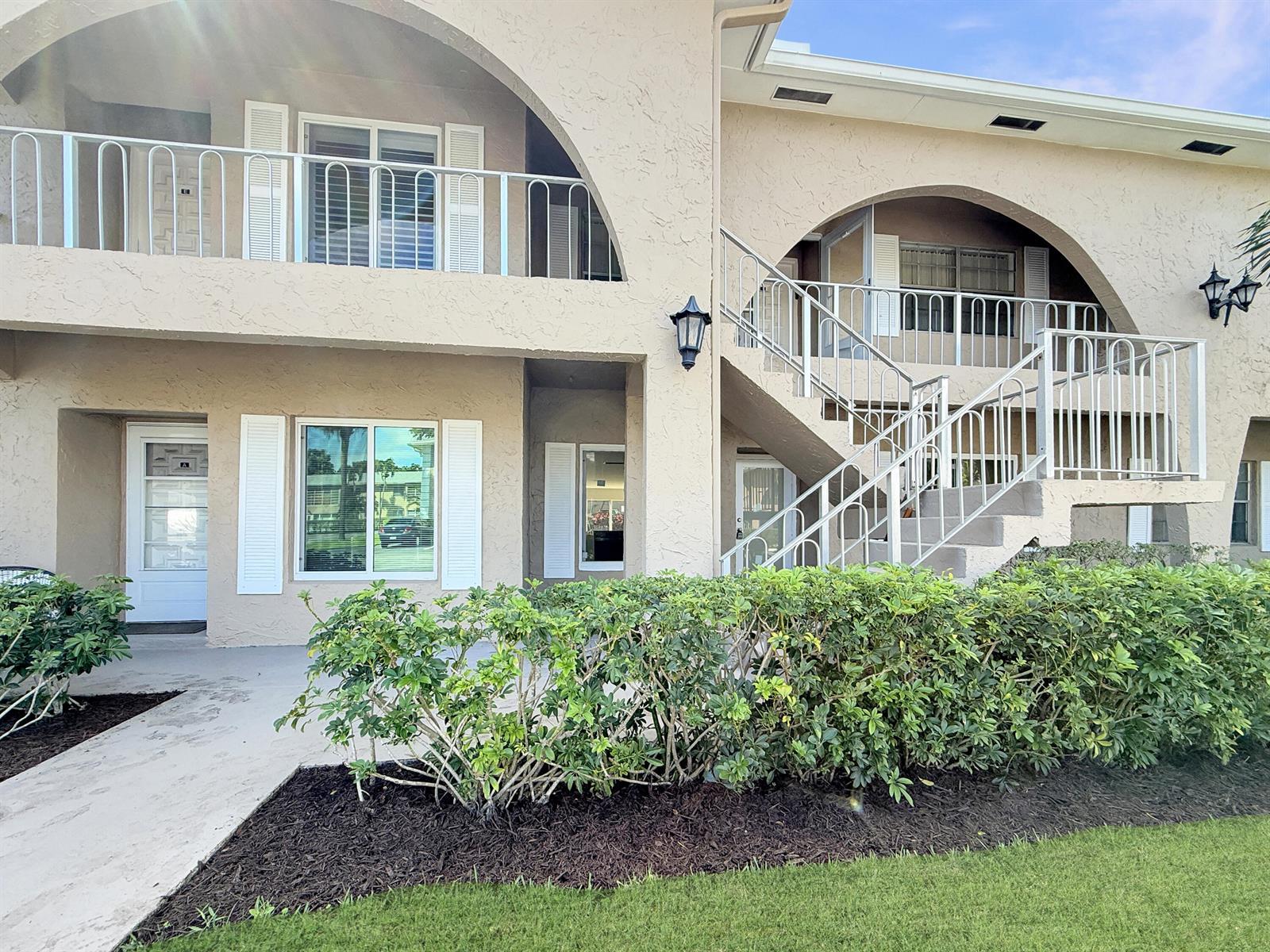 13924 Vía Flora # B, Delray Beach FL 33484 photo 3