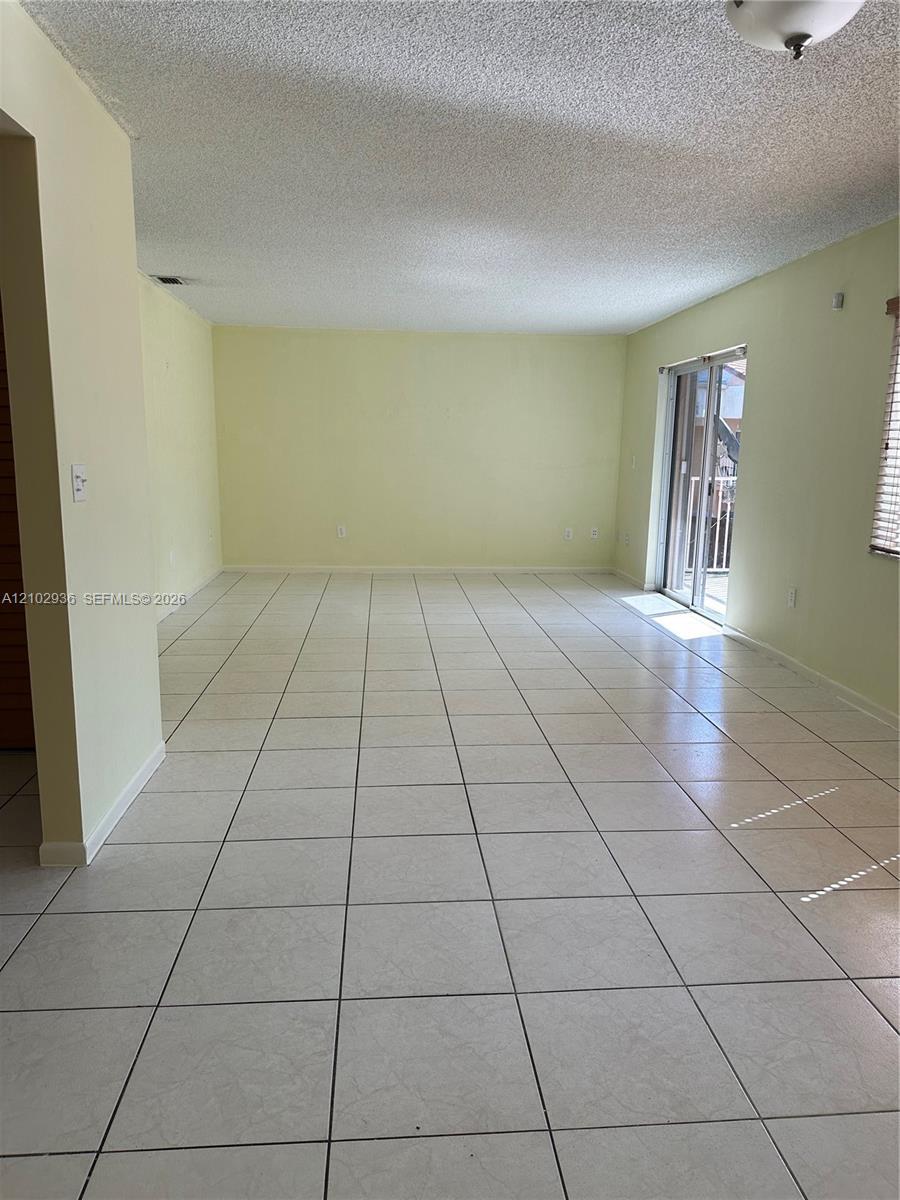 Miami, FL 33193 photo 5