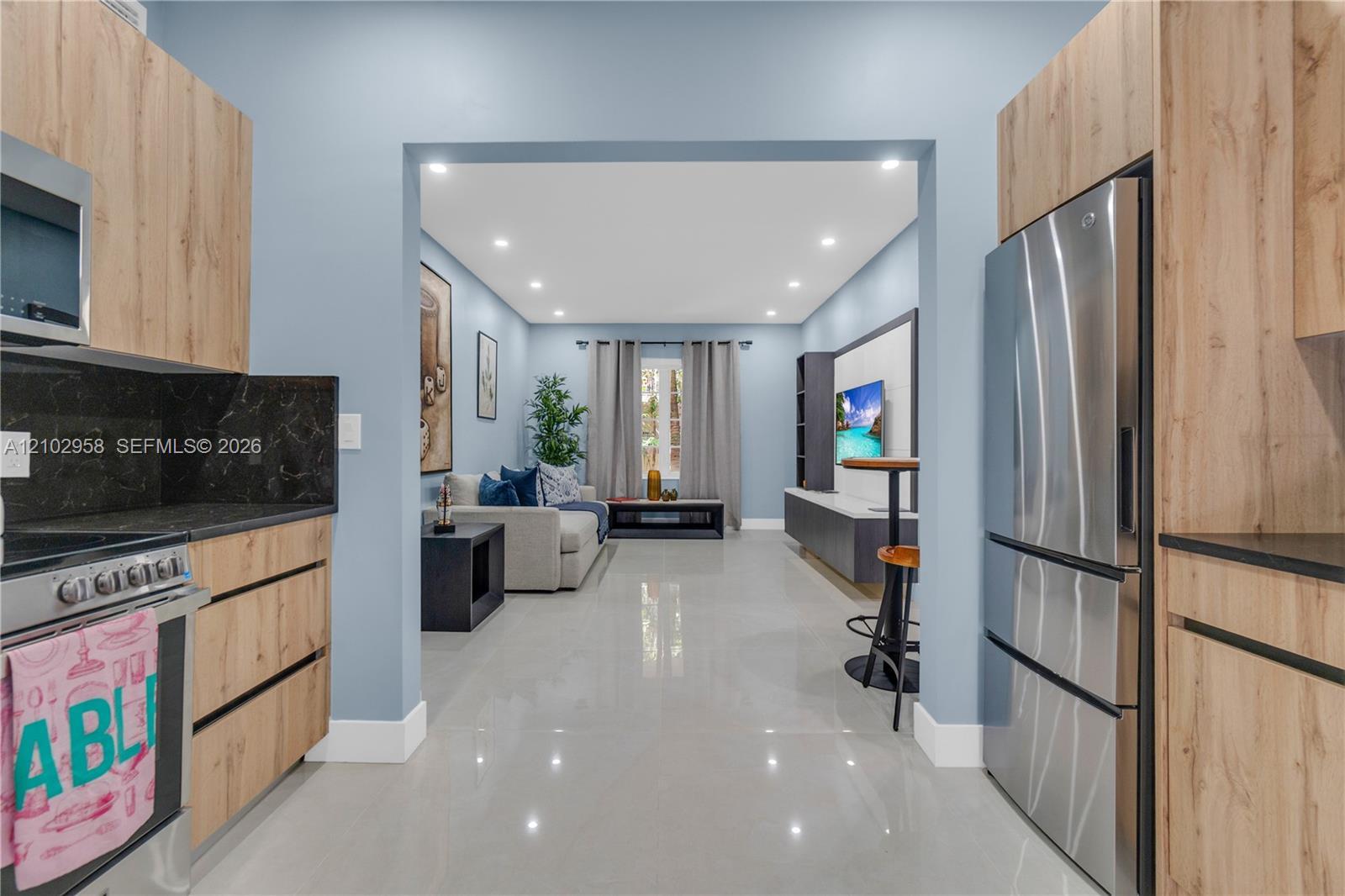 1569 Euclid Ave # 7, Miami Beach FL 33139 photo 2