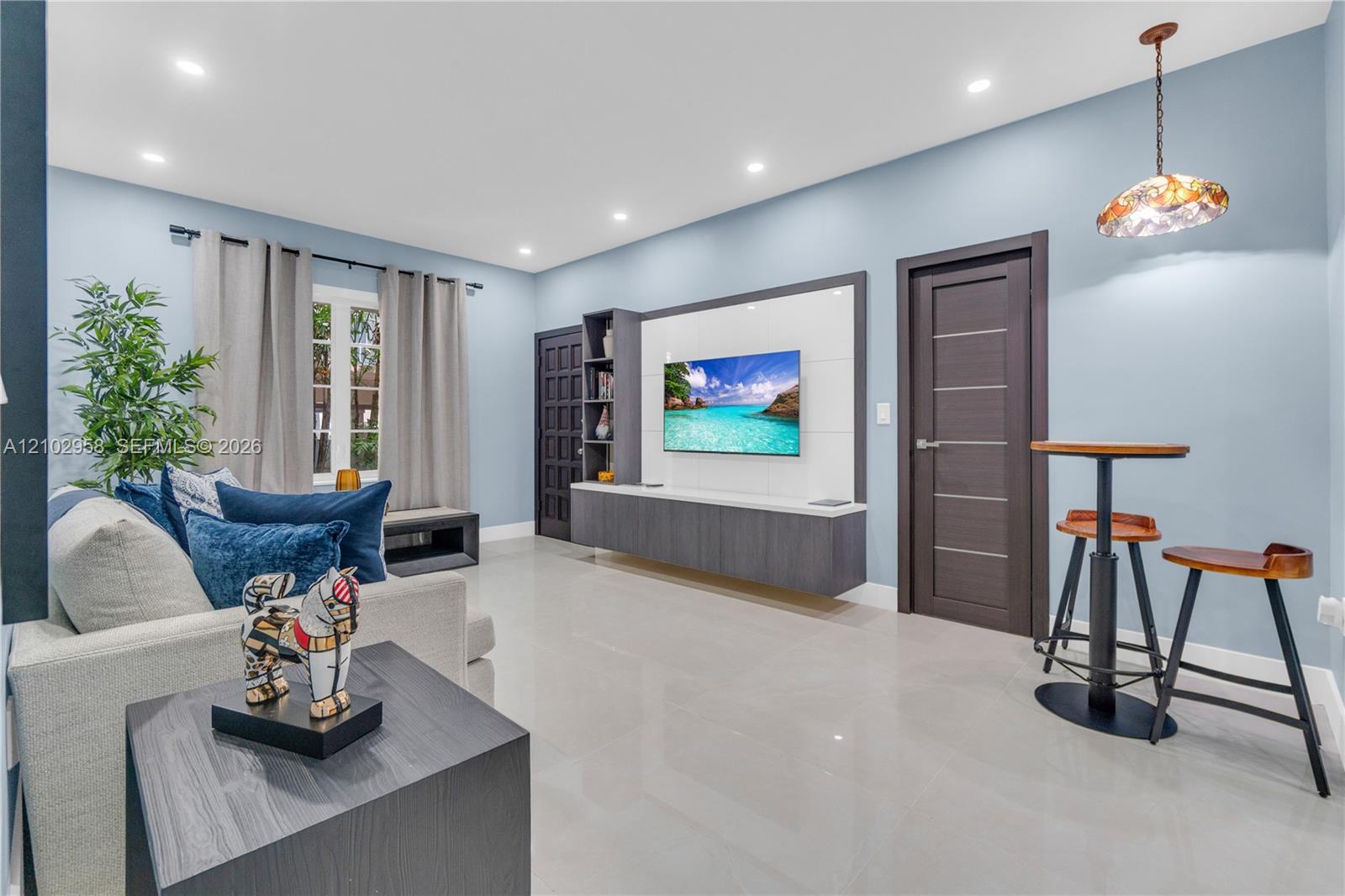 1569 Euclid Ave # 7, Miami Beach FL 33139 photo 5