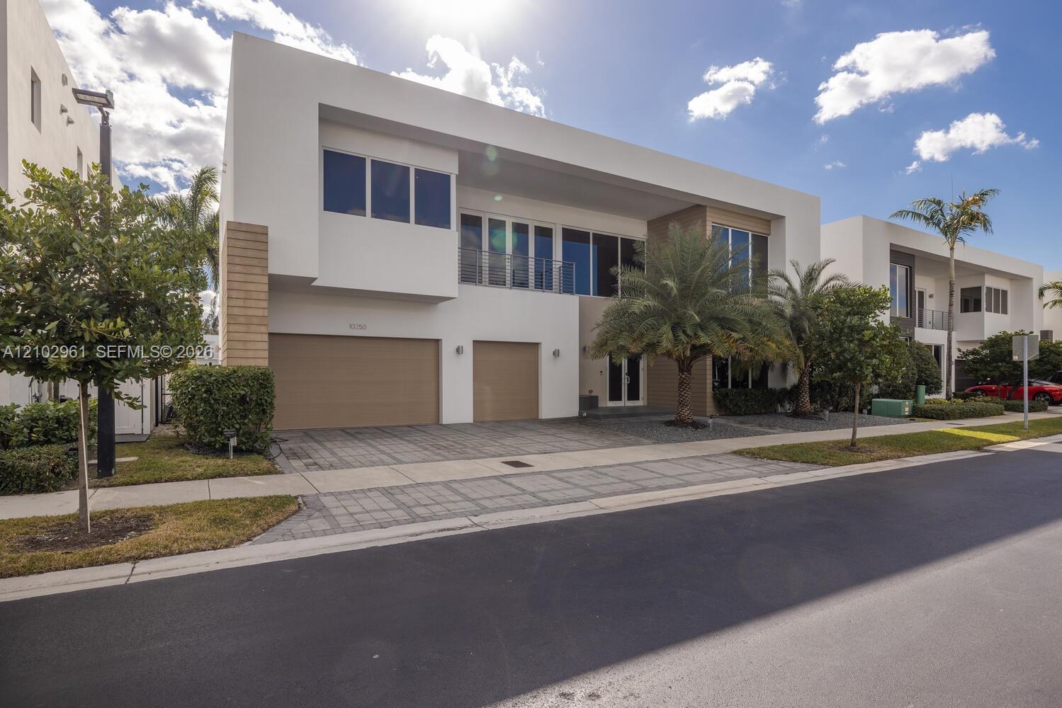 10250 NW 75th Ter, Doral FL 33178 photo 2