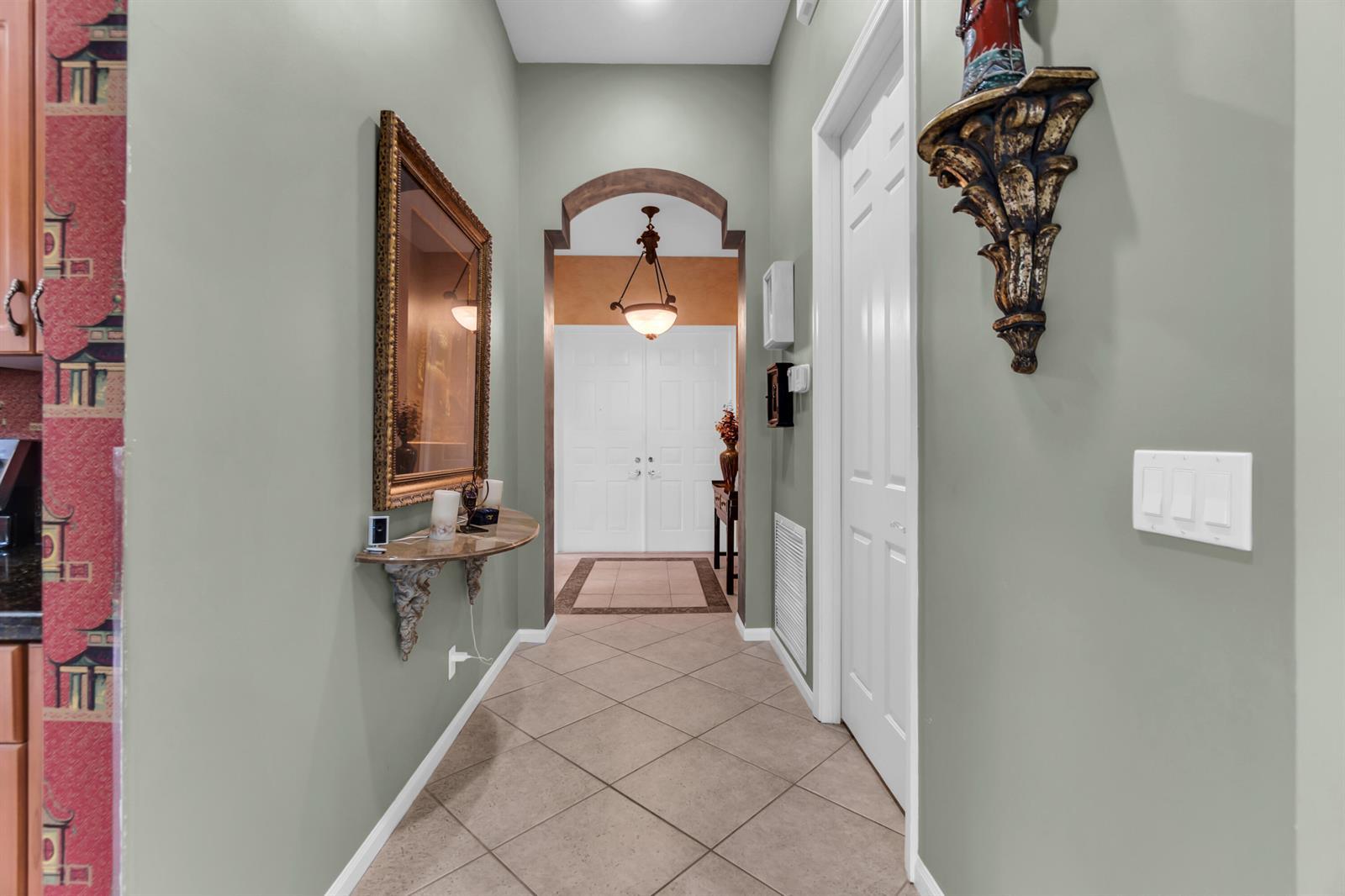 9944 Mantova Drive, Lake Worth FL 33467 photo 4