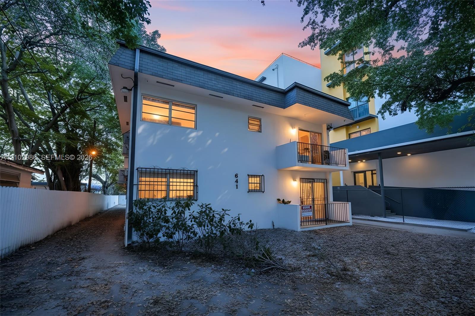641 NW 2nd St # 3, Miami FL 33128 photo 3