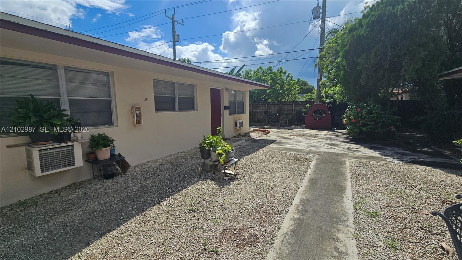 6204 Dewey St # 4, Hollywood FL 33023 photo 2