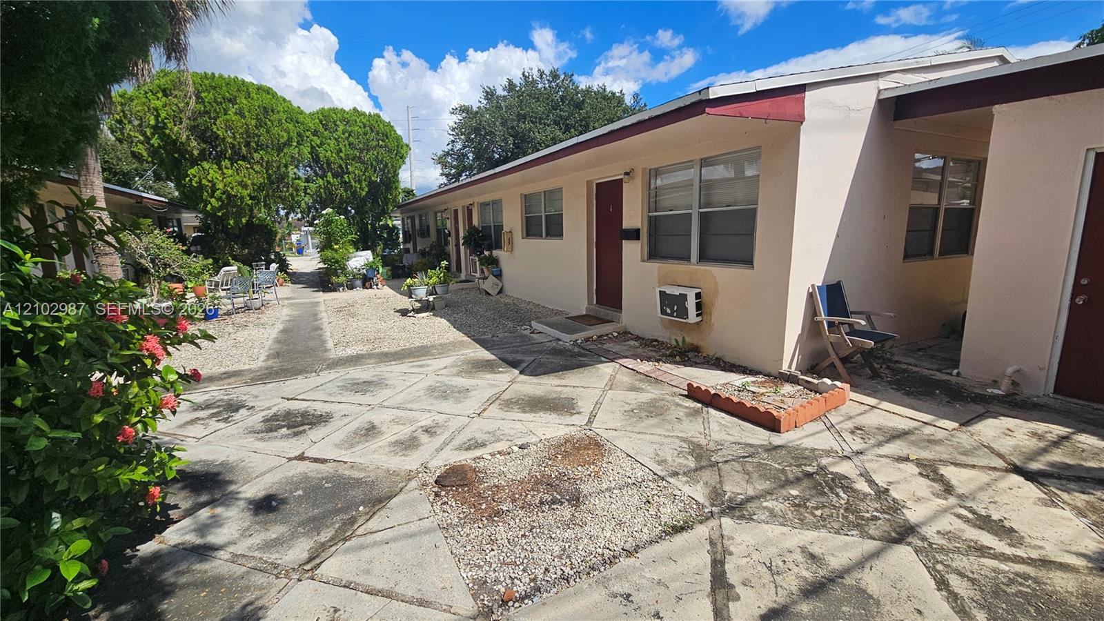 6204 Dewey St # 4, Hollywood FL 33023 photo 3
