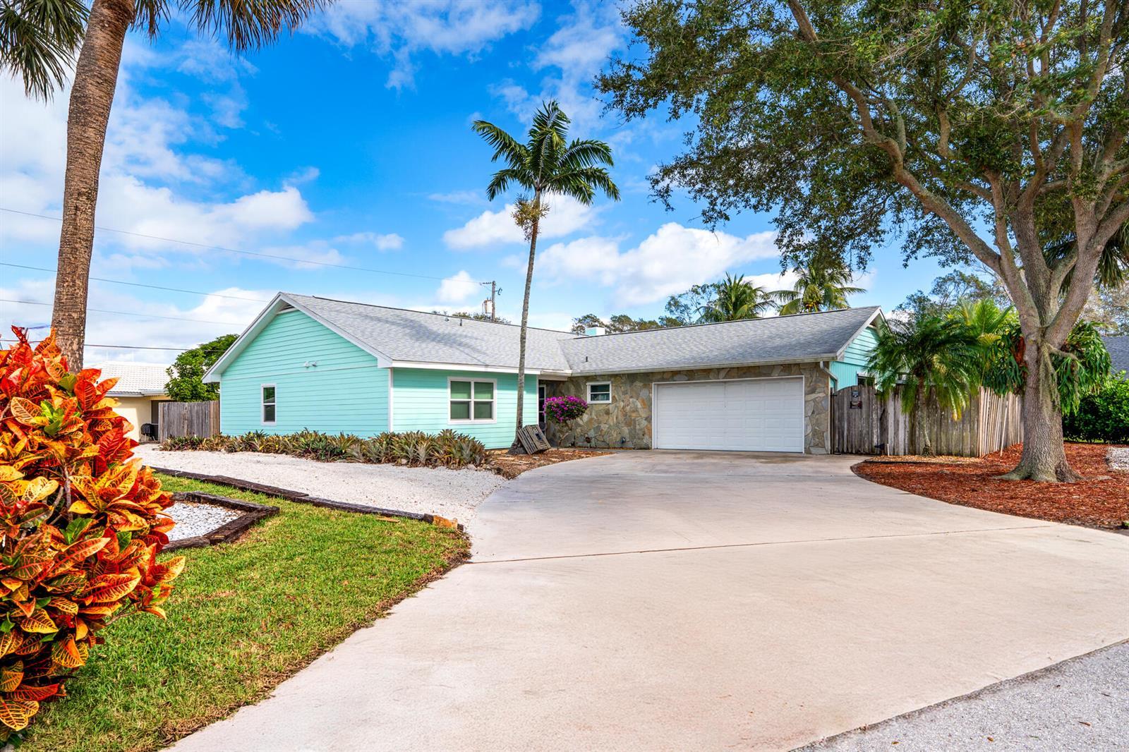 611 East Drive, Delray Beach FL 33445