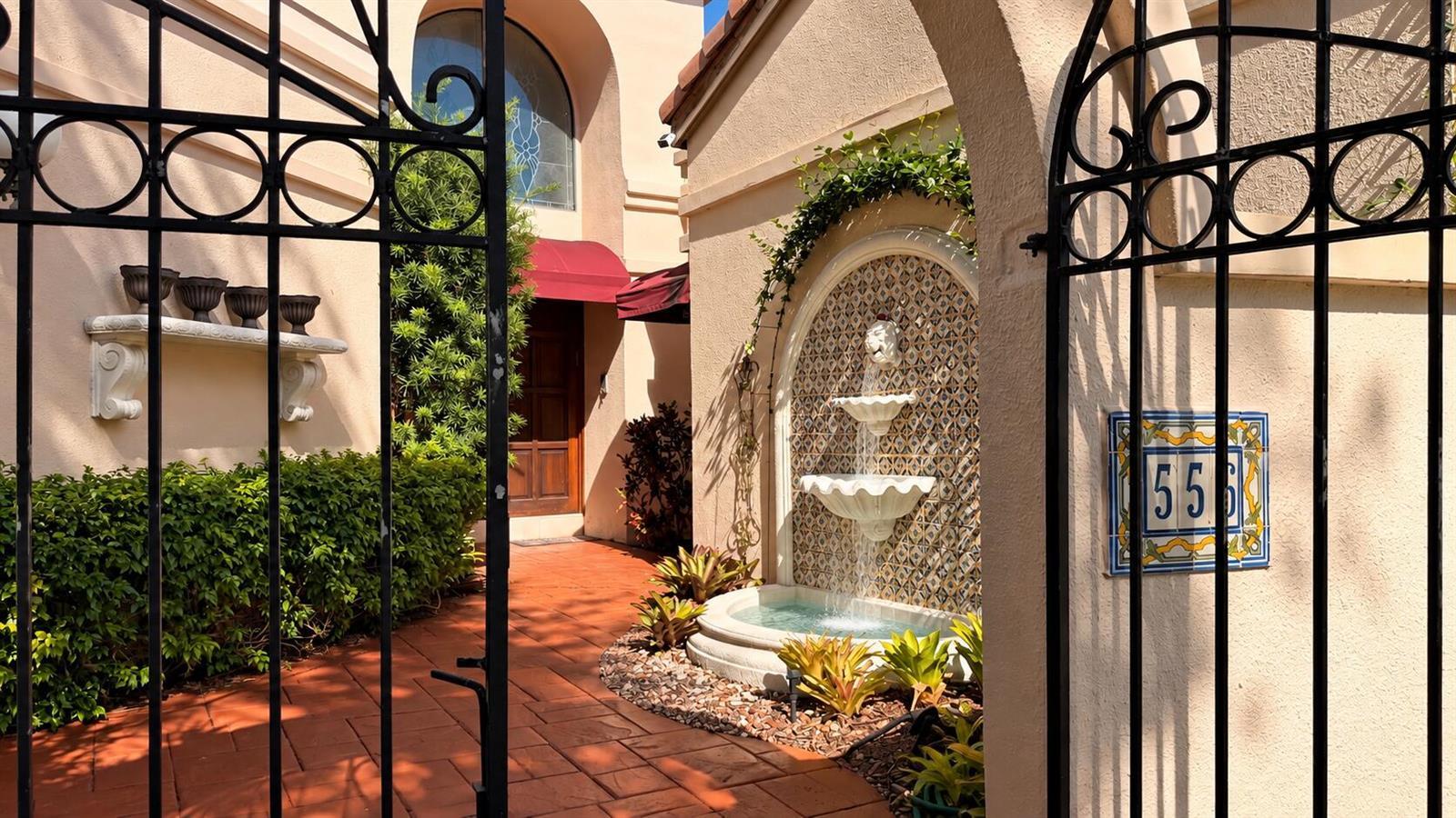 556 Deer Creek Via Genova, Deerfield Beach FL 33442 photo 3