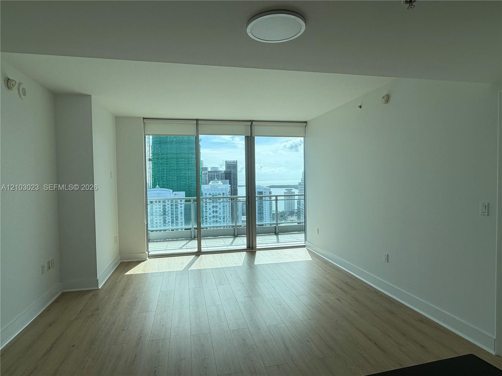 92 SW 3rd St # 5012, Miami FL 33130 photo 2