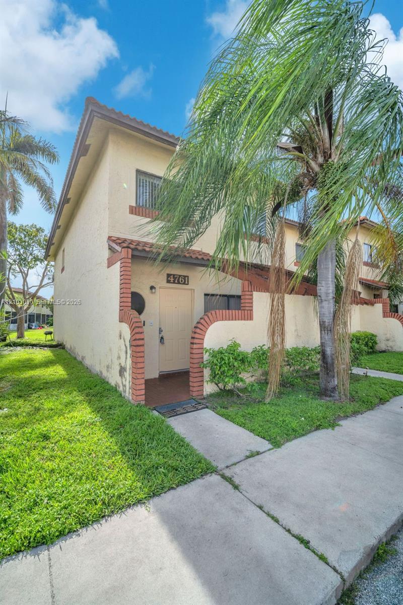 4761 N Pine Island Rd # 4761, Sunrise FL 33351 photo 2