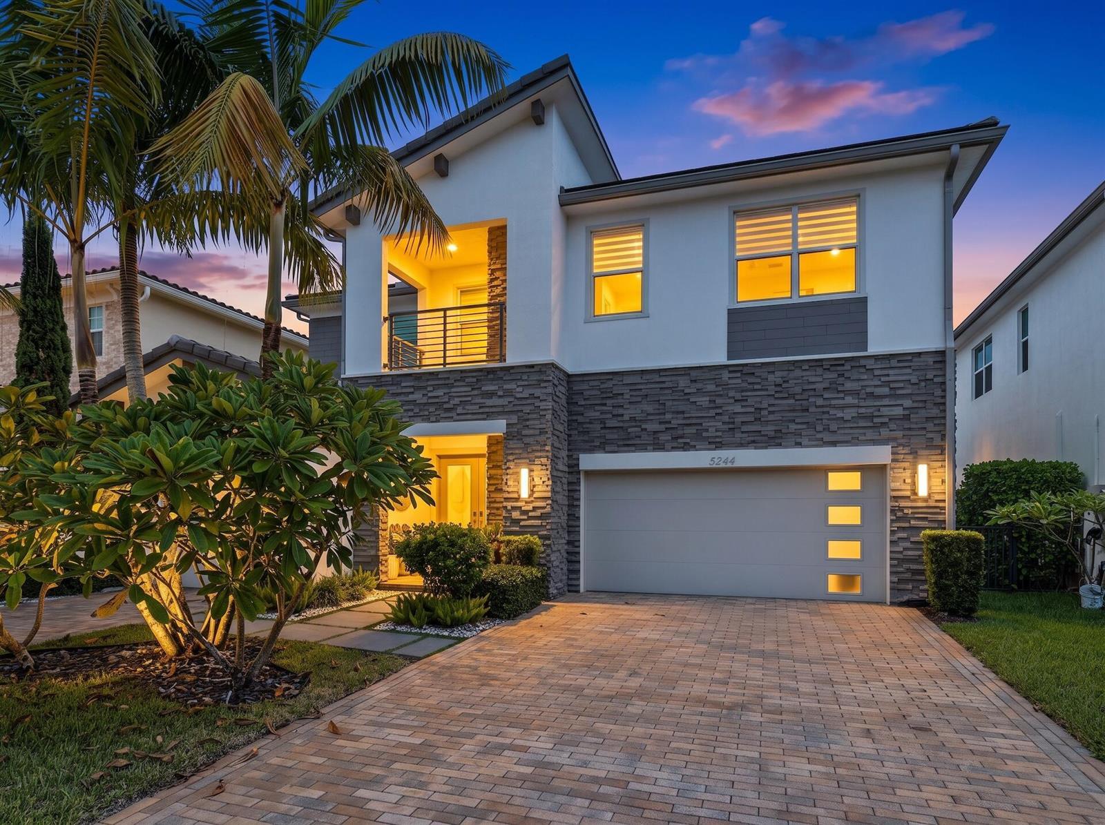 5244 Beland Drive, Lake Worth FL 33467 photo 2