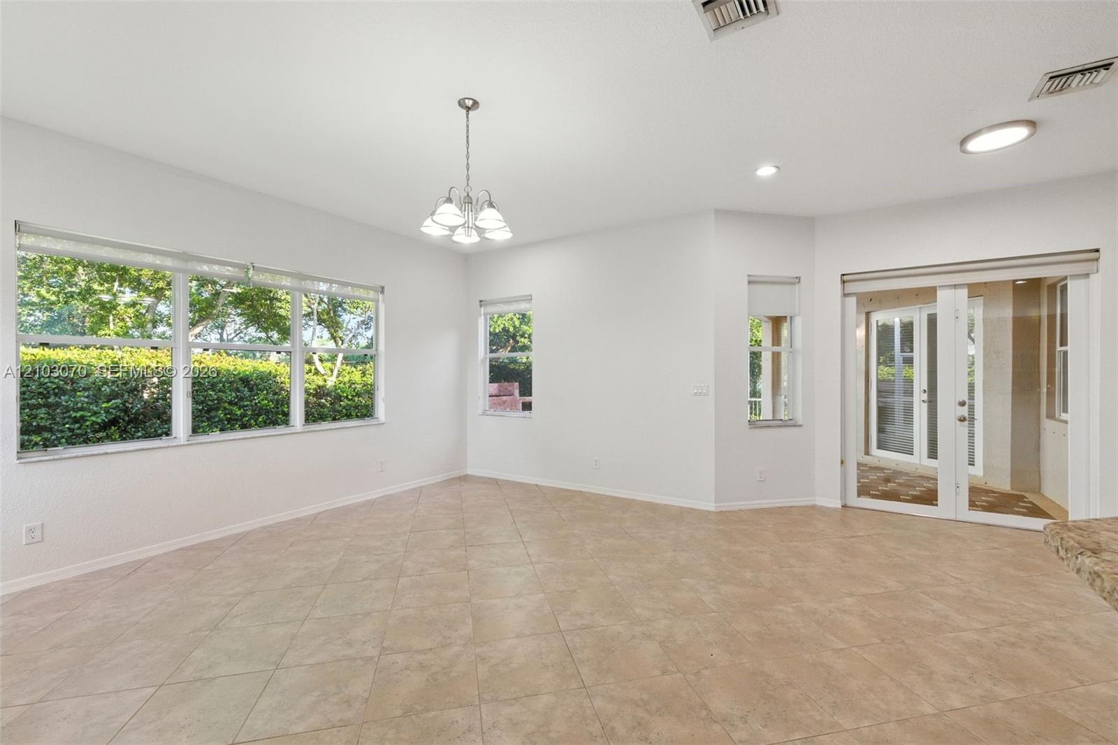 4339 W Whitewater Ave, Weston FL 33332 photo 5