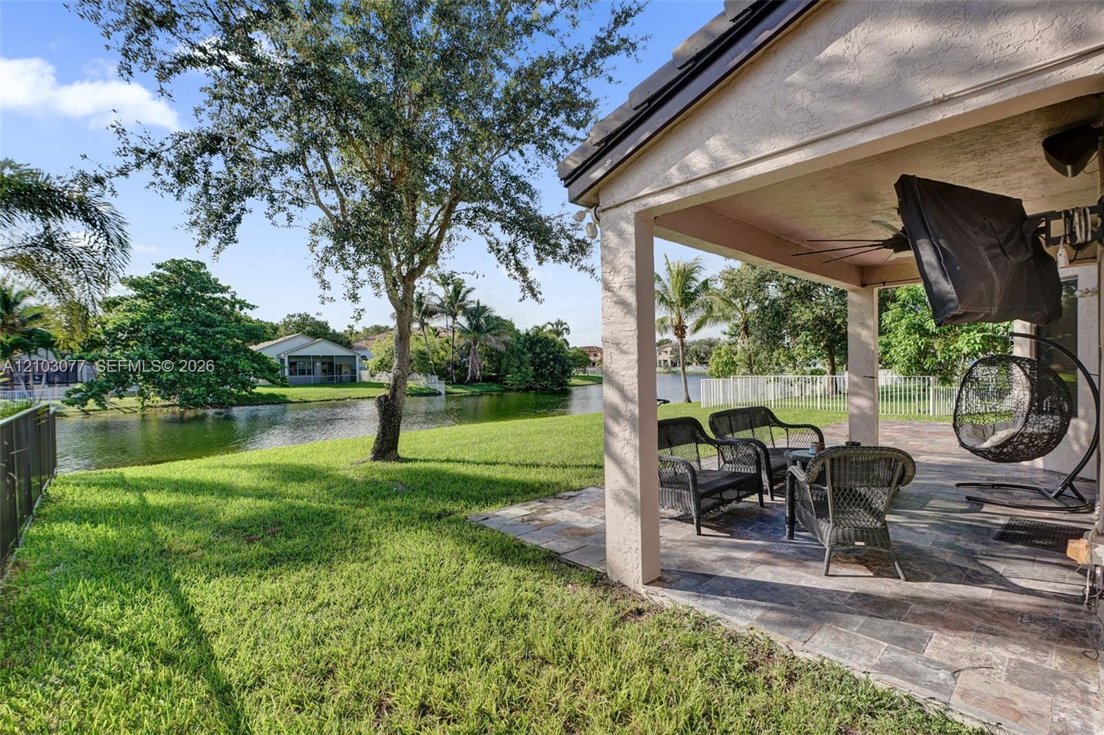 5233 SW 157th Ln, Miramar FL 33027 photo 4