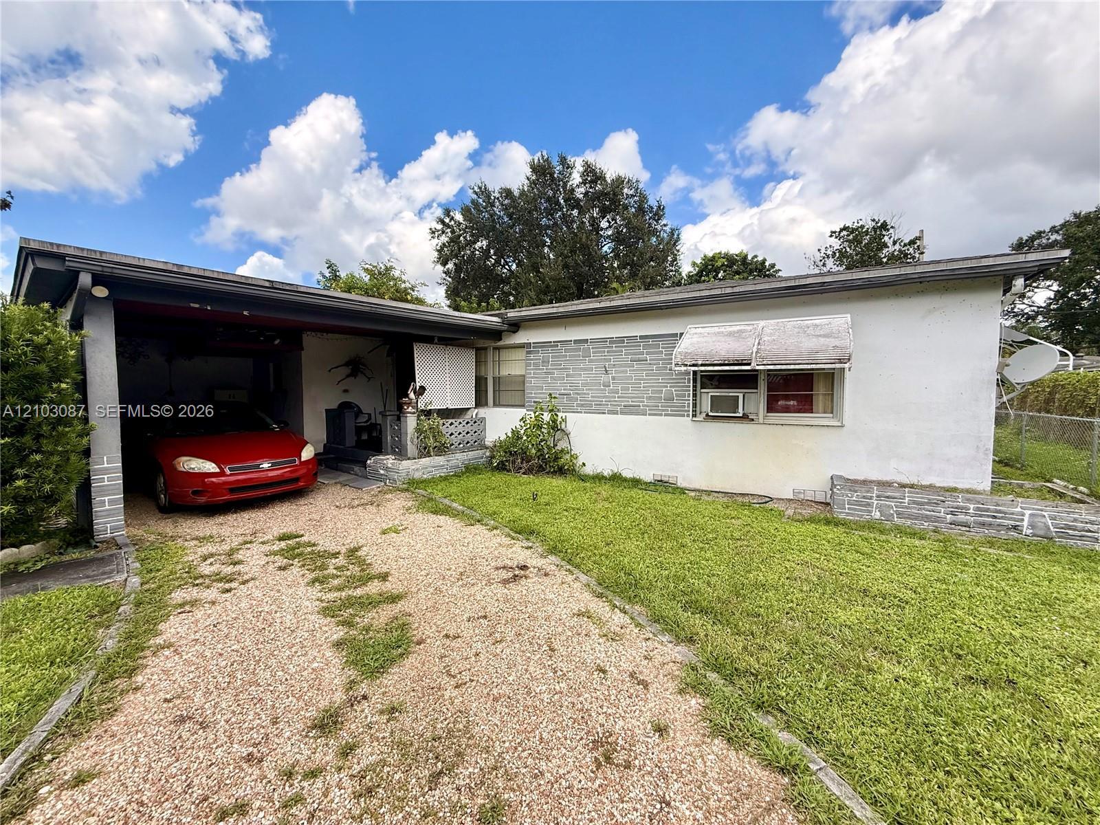 6409 Mayo St, Hollywood FL 33023 photo 4