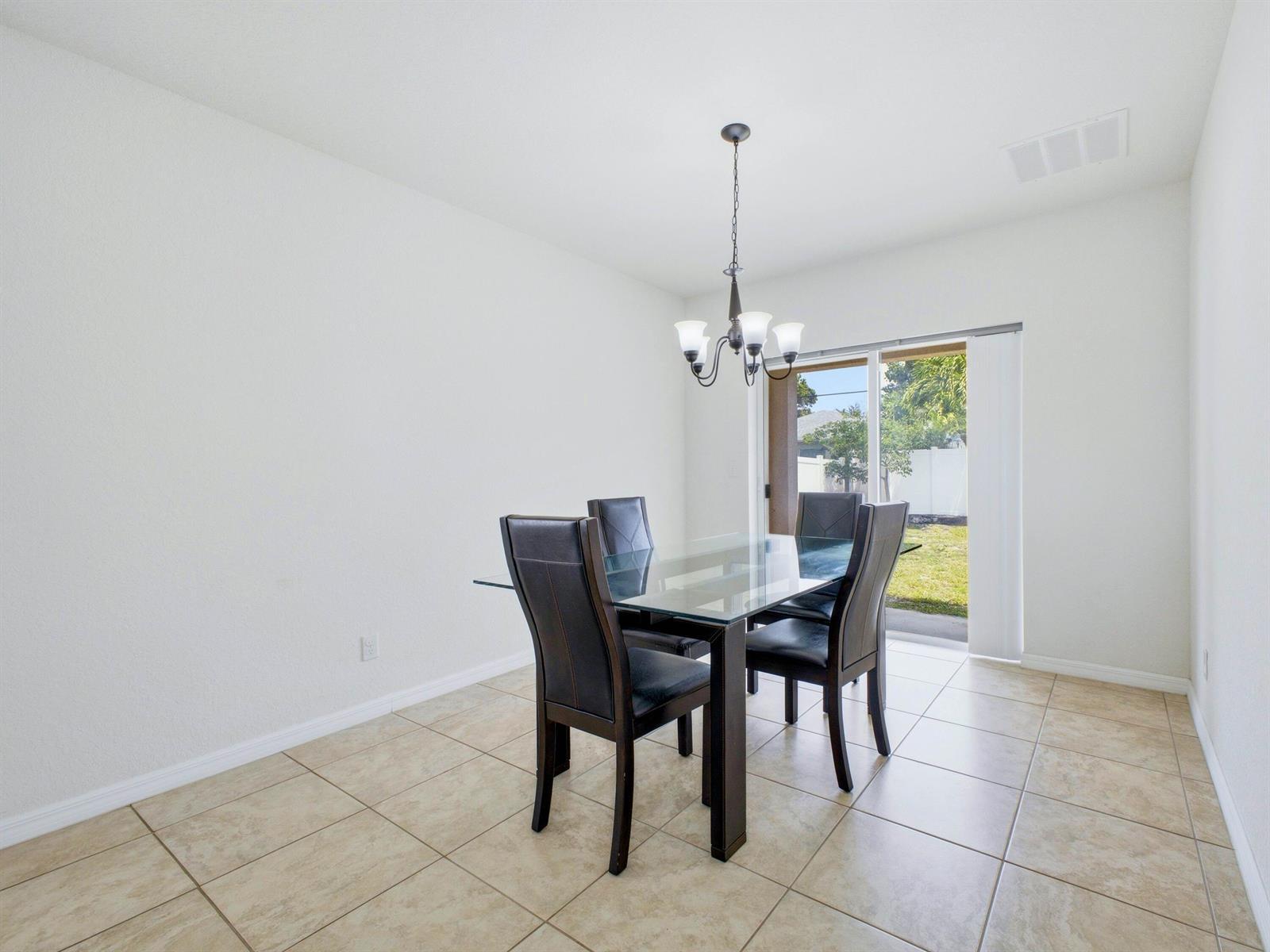 113 SE 3rd Avenue, Boynton Beach FL 33435 photo 4