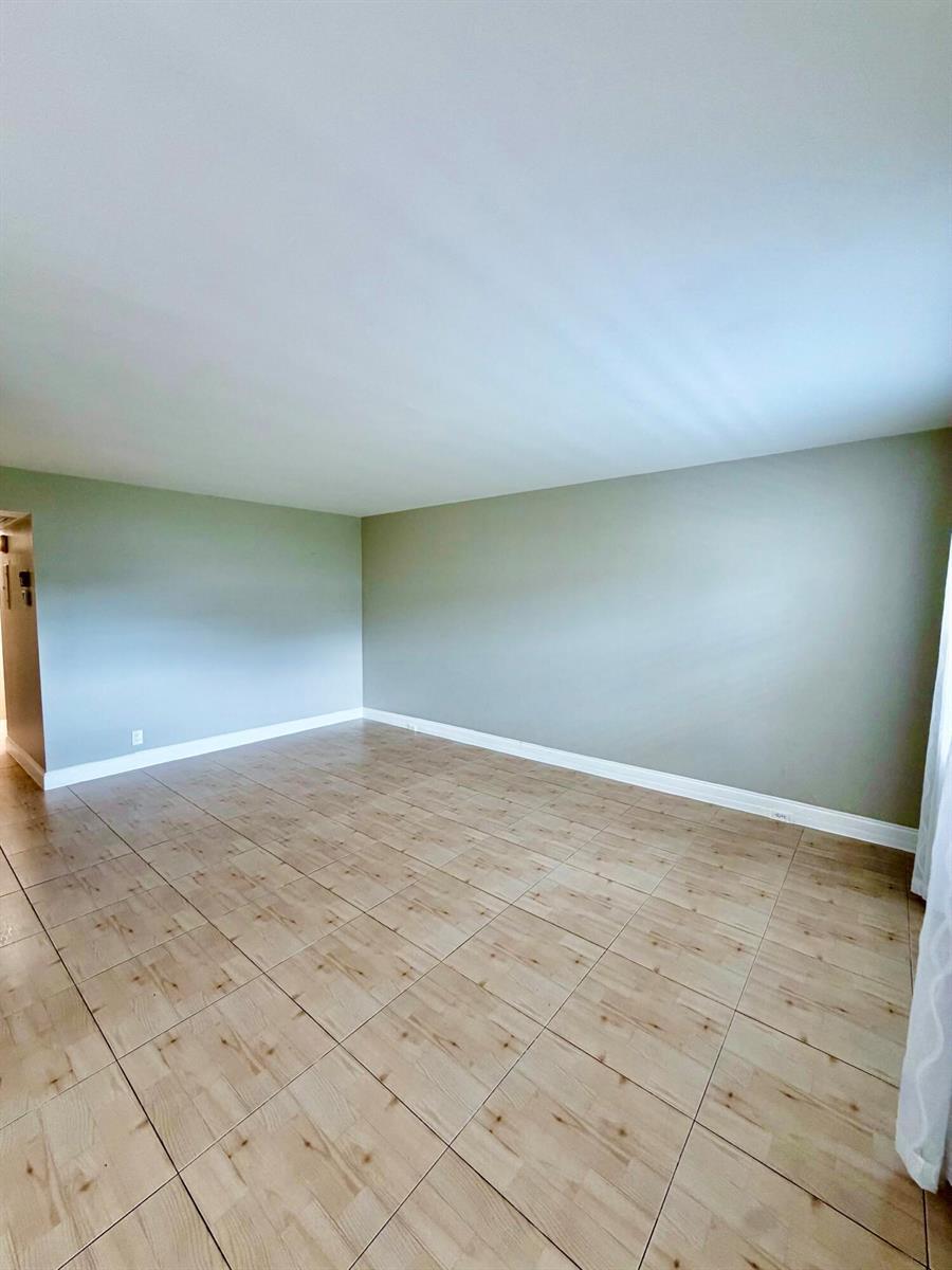 153 Dorset D, Boca Raton FL 33434 photo 5