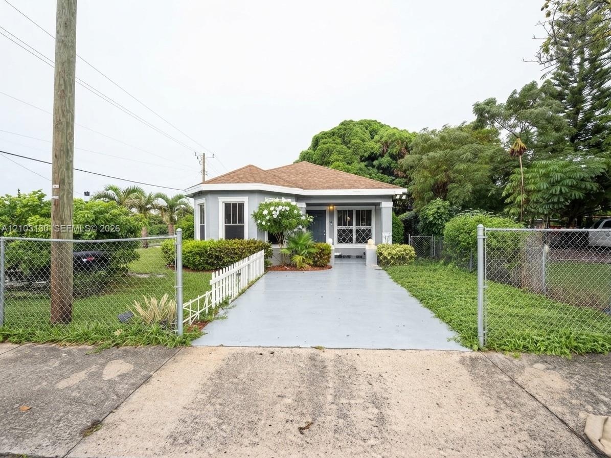 1135 22nd St, West Palm Beach FL 33407