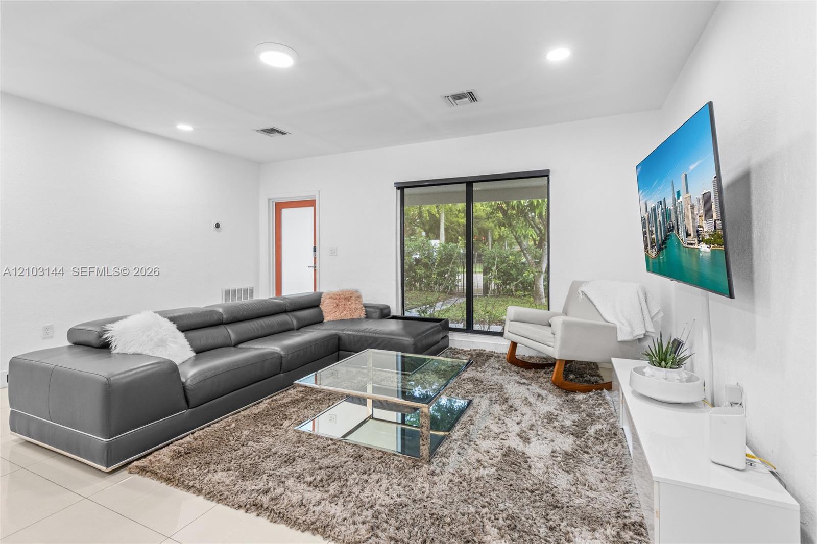 1195 NE 147th St, North Miami FL 33161 photo 3