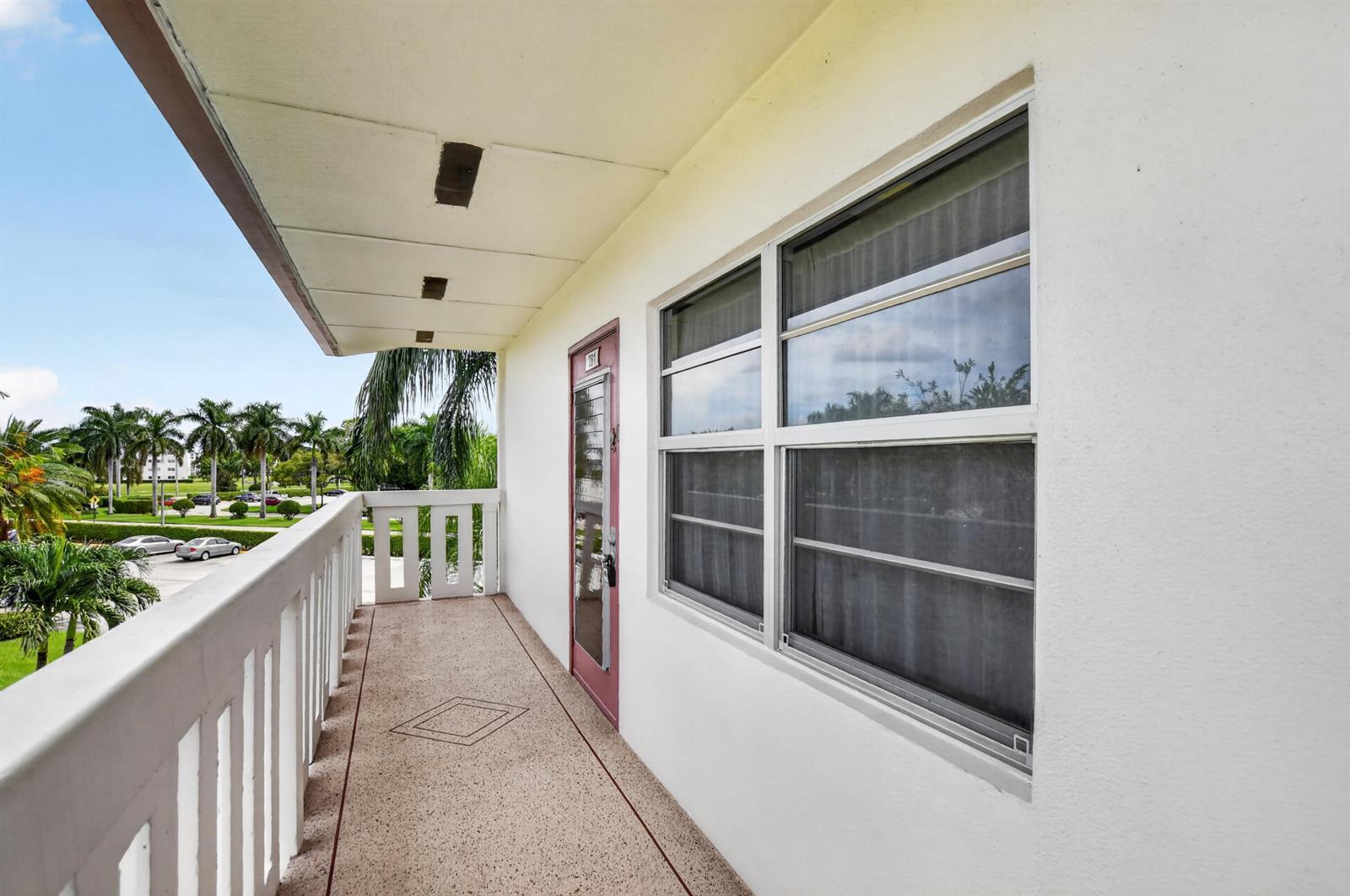 281 FANSHAW G, Boca Raton FL 33434 photo 2